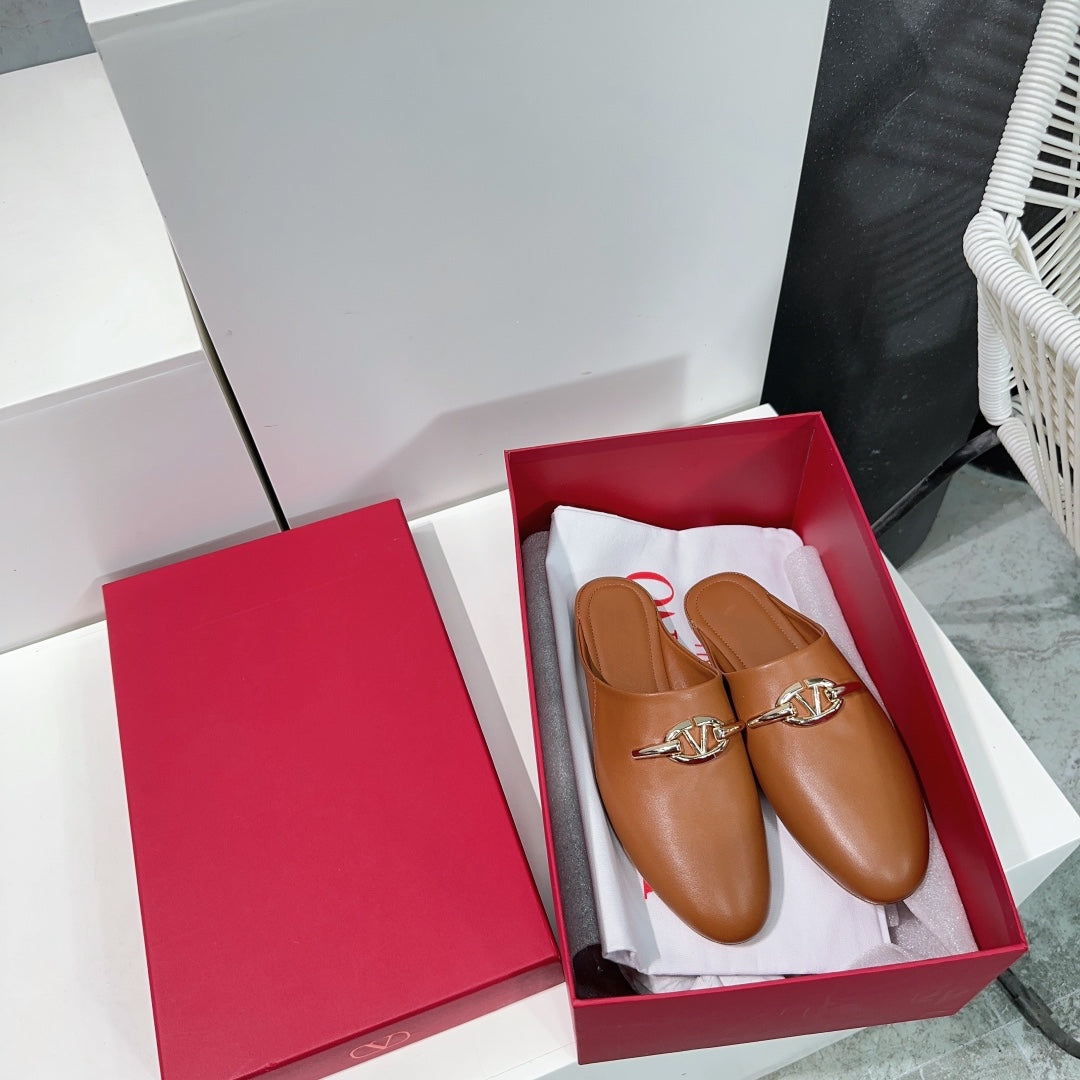 VLogo Signature Tan Leather mules