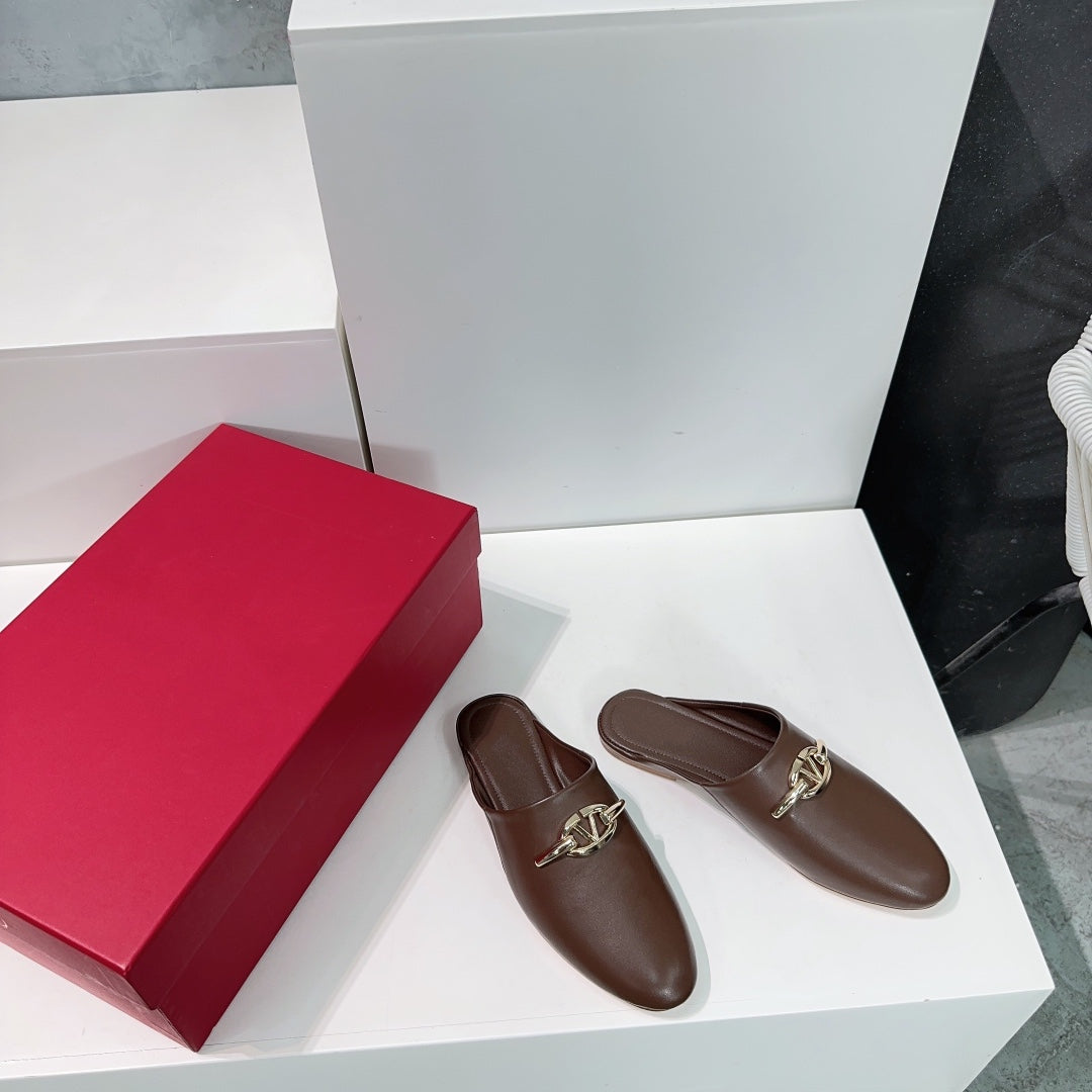 VLogo Signature Brown Leather mules