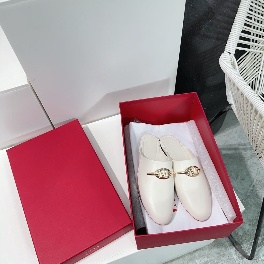 VLogo Signature White Leather mules