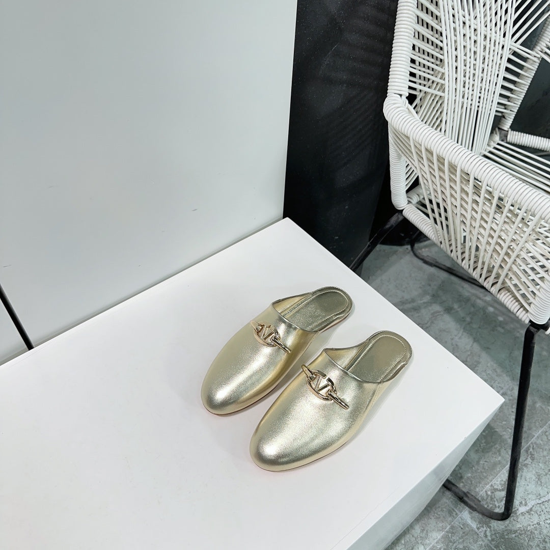 VLogo Signature Gold Leather mules