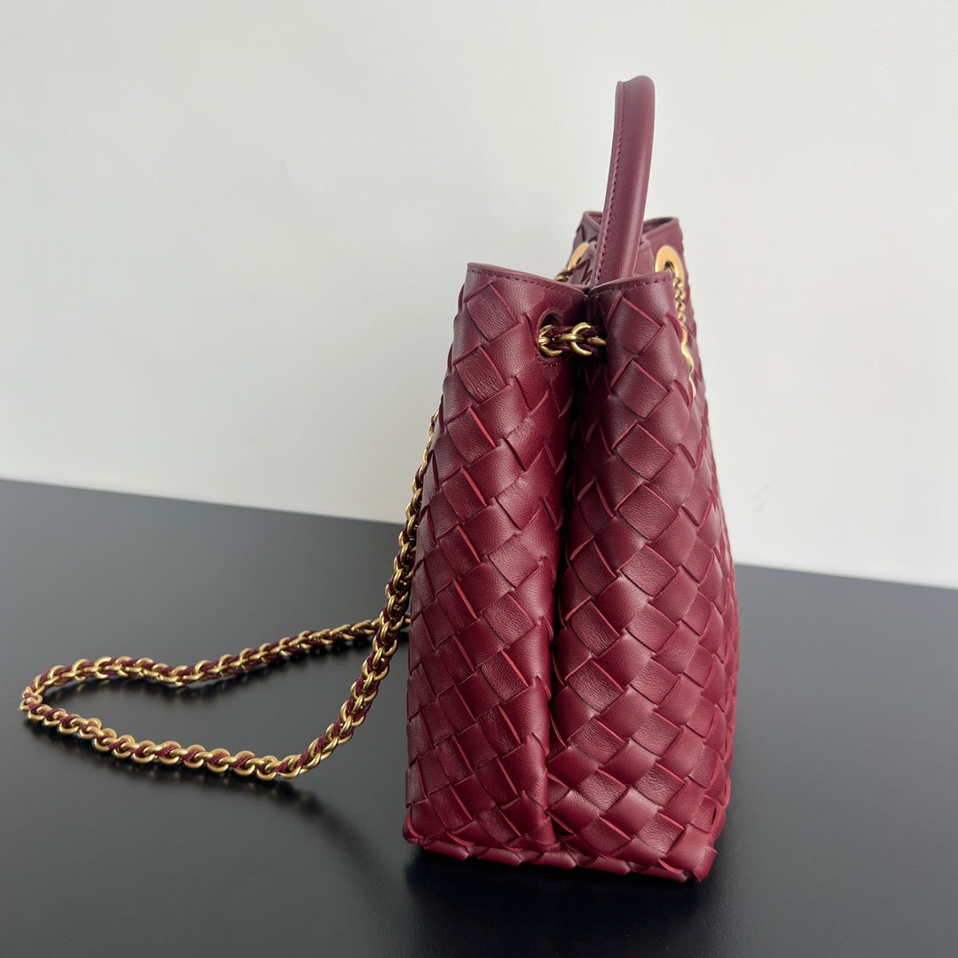 bv medium andiamo 32 burgundy lambskin