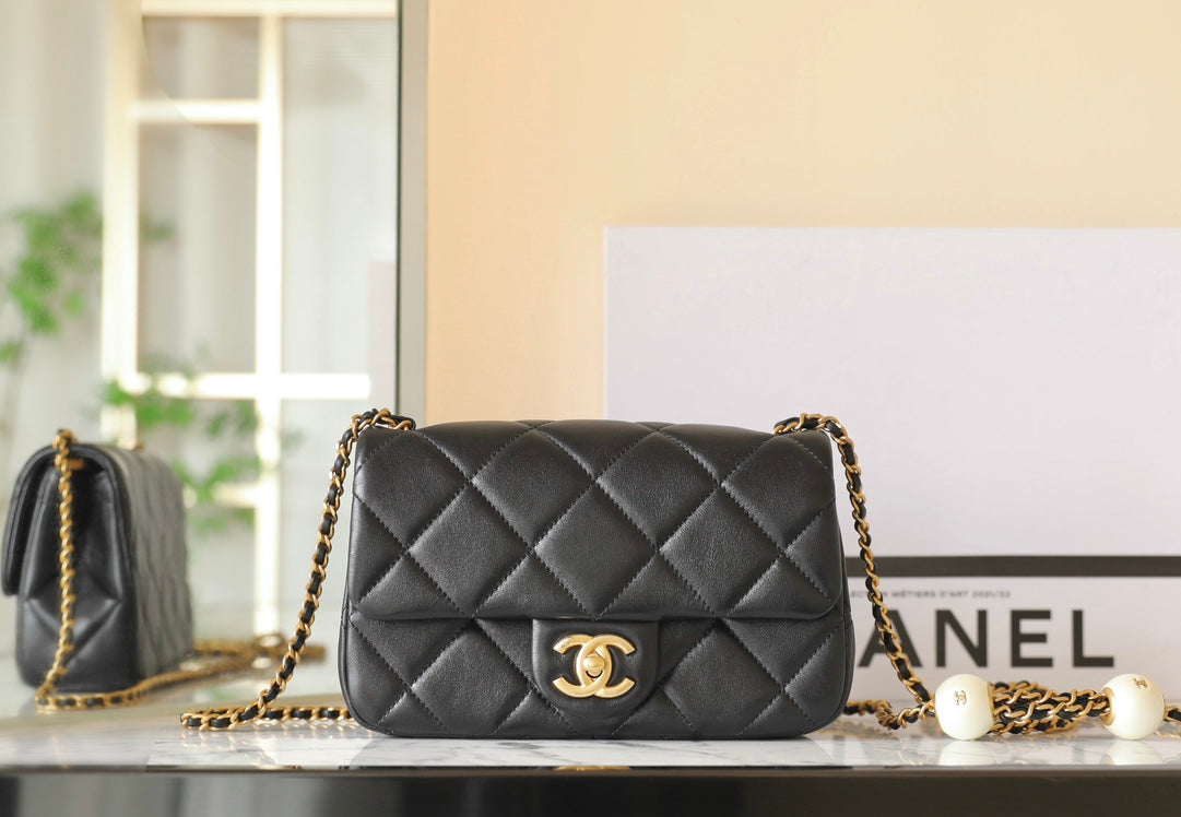 cc 24s mini flap bag 20cm black lambskin pearl ball