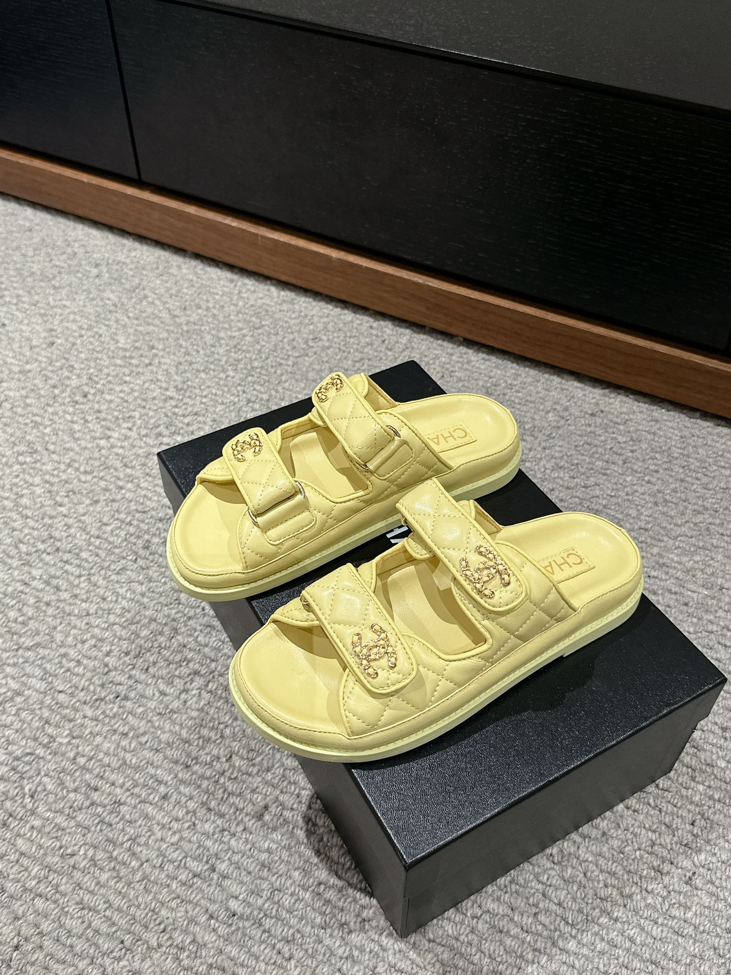 cc dad sandal mule pastel yellow calfksin