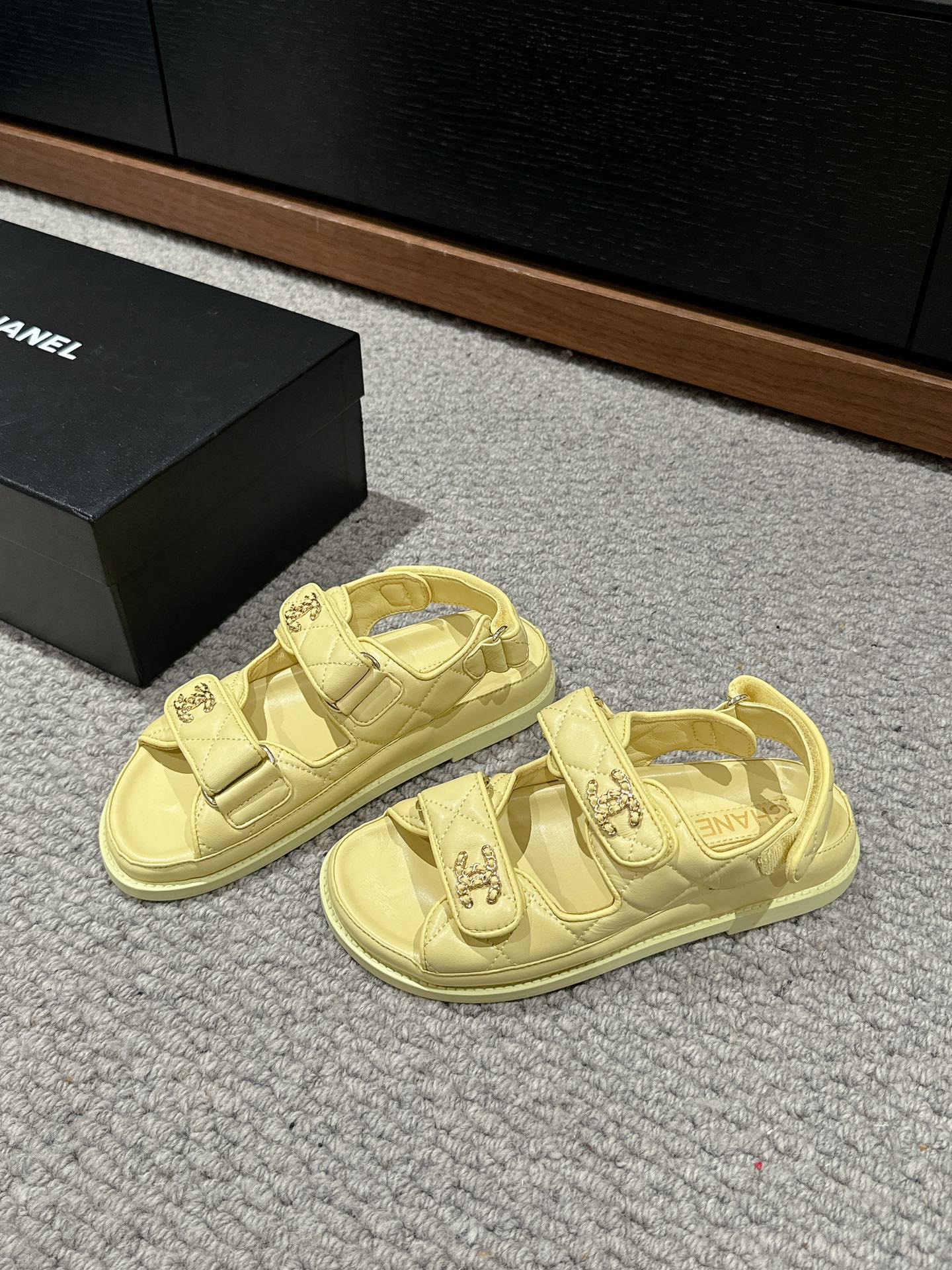 cc dad sandal mule pastel yellow calfksin