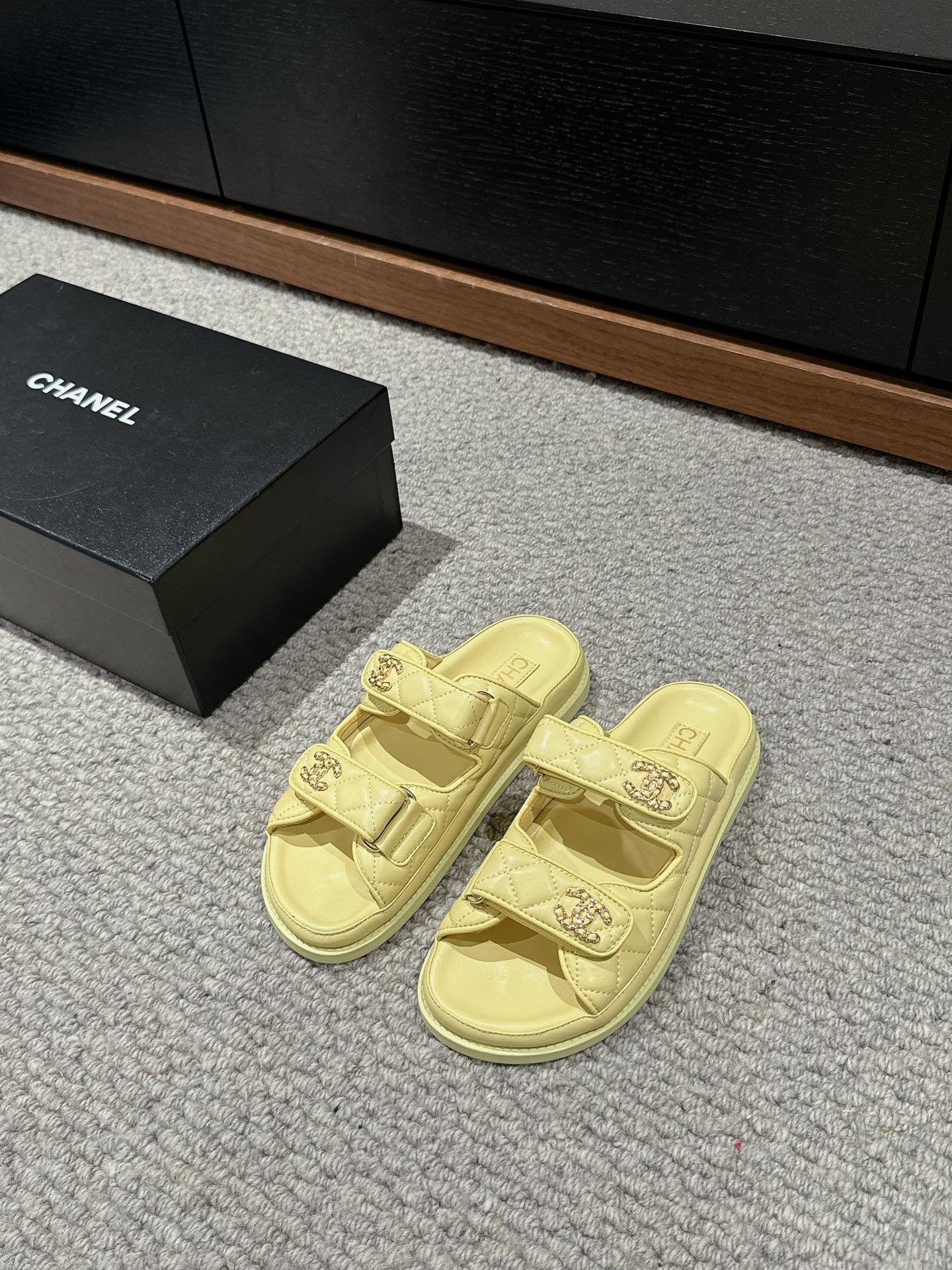 cc dad sandal mule pastel yellow calfksin