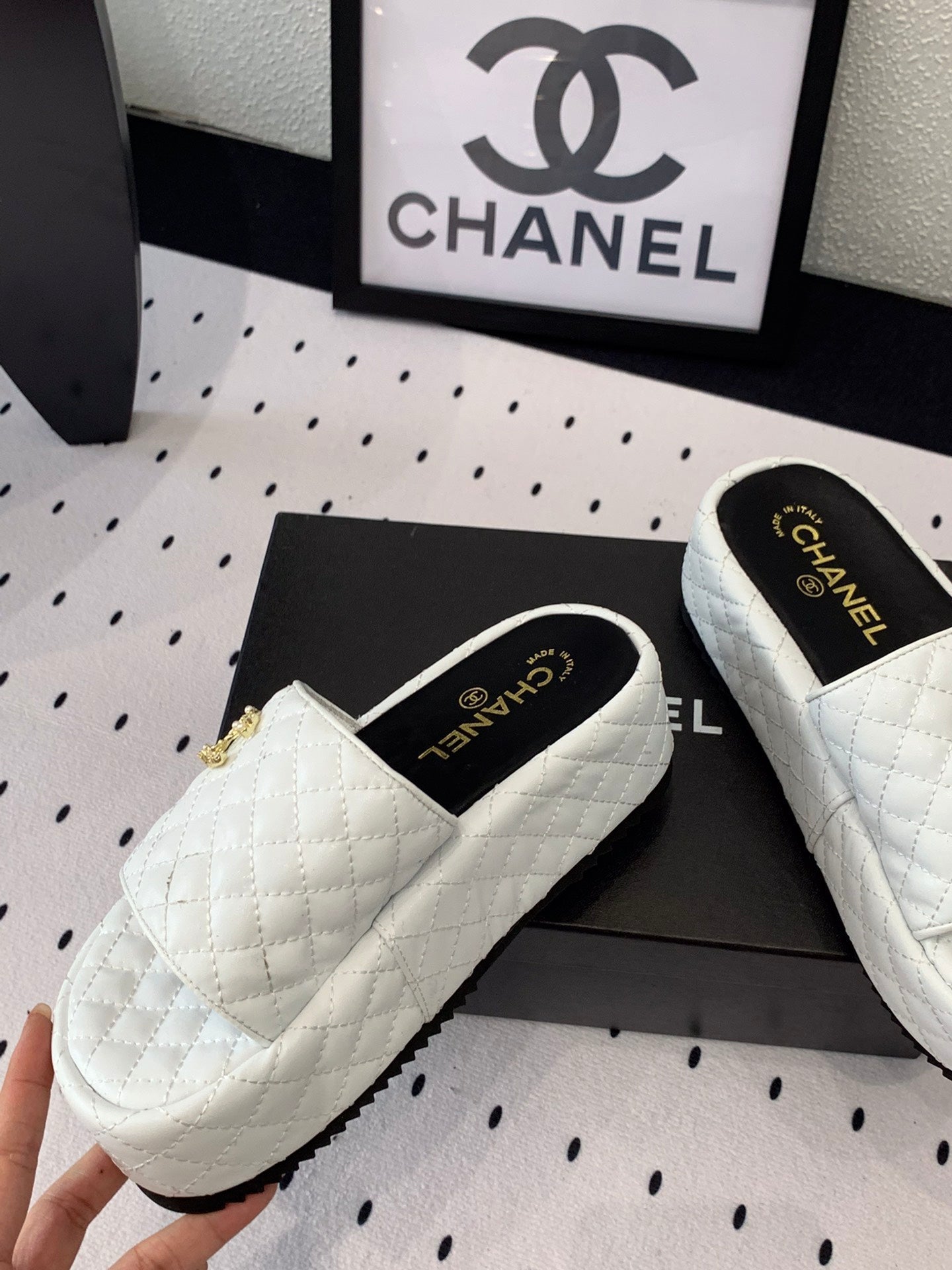 cc white quilted calfskin platform