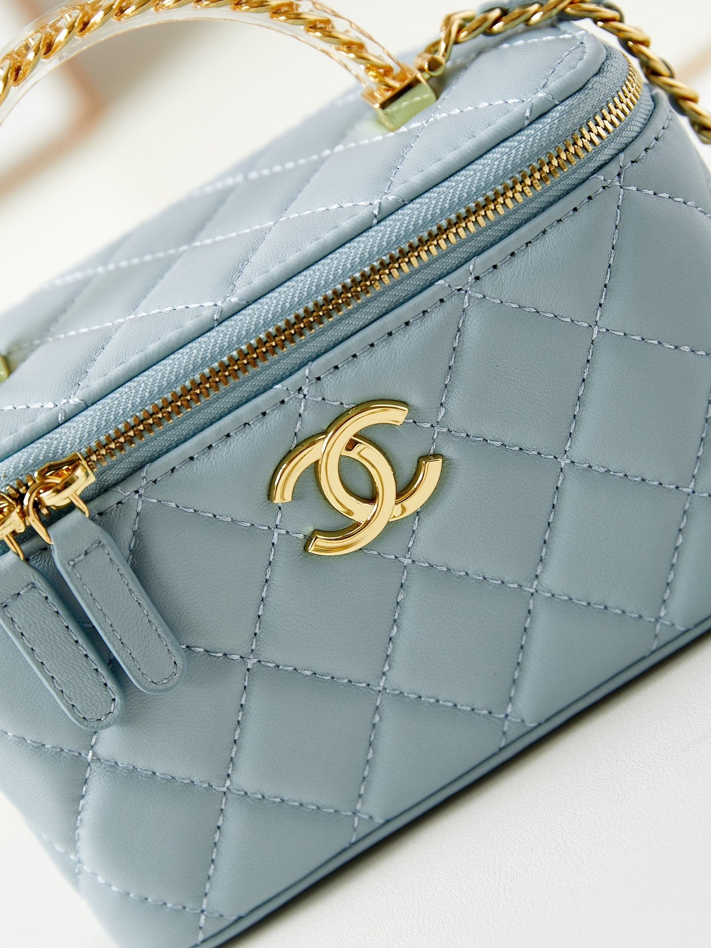 24a vanity 17cm cloud blue lambskin gold hardware