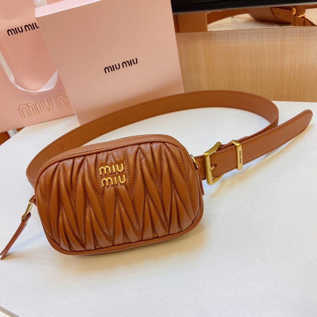 miu brown belt 30mm with matelasse pouch