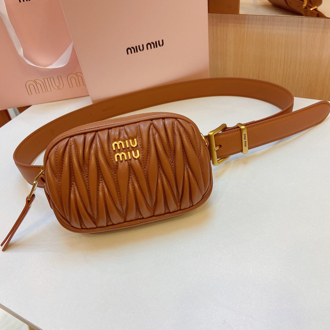 miu brown belt 30mm with matelasse pouch