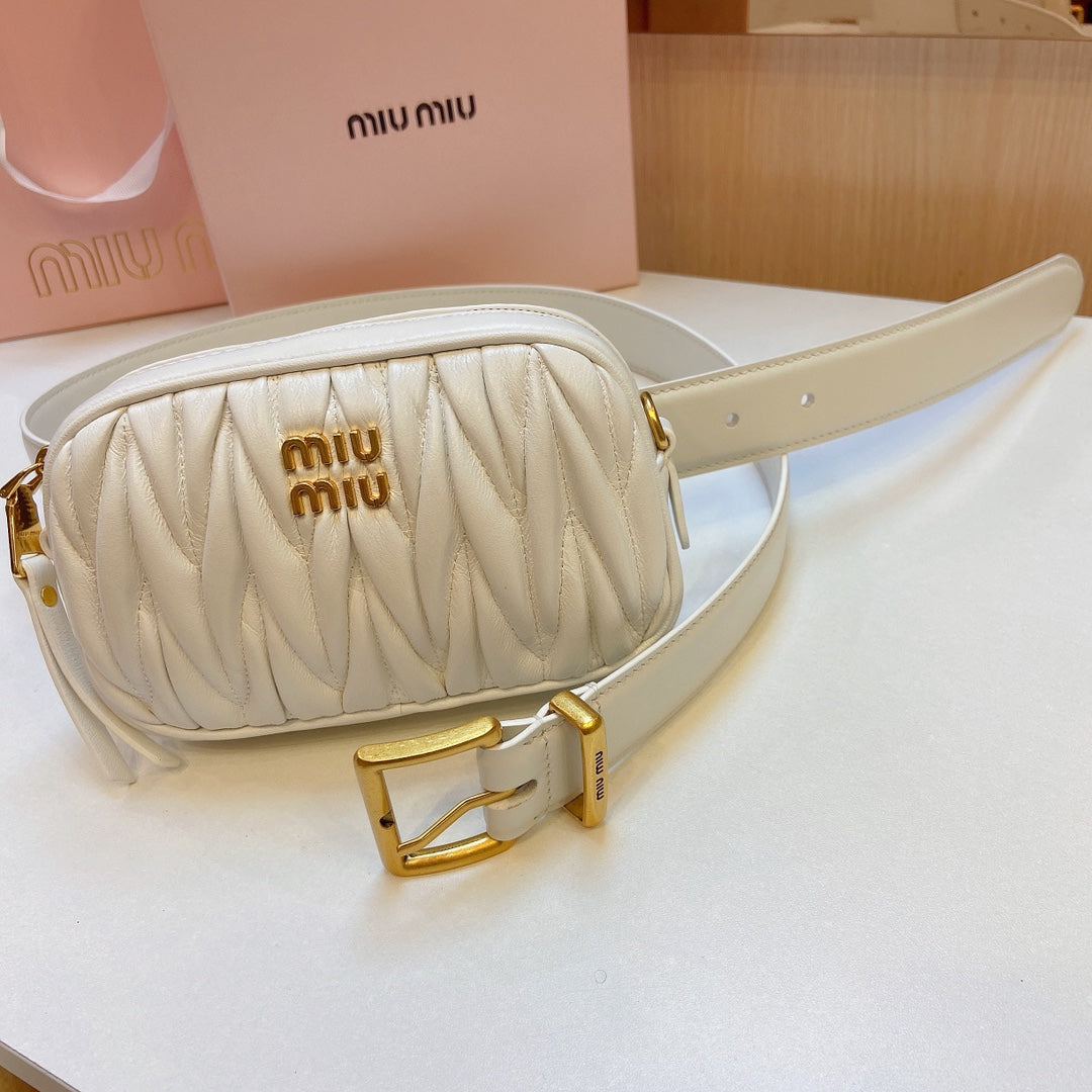 miu white belt 30mm with matelasse pouch