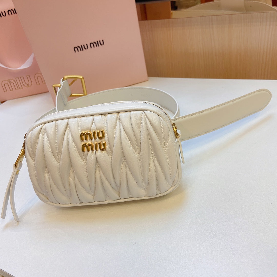 miu white belt 30mm with matelasse pouch