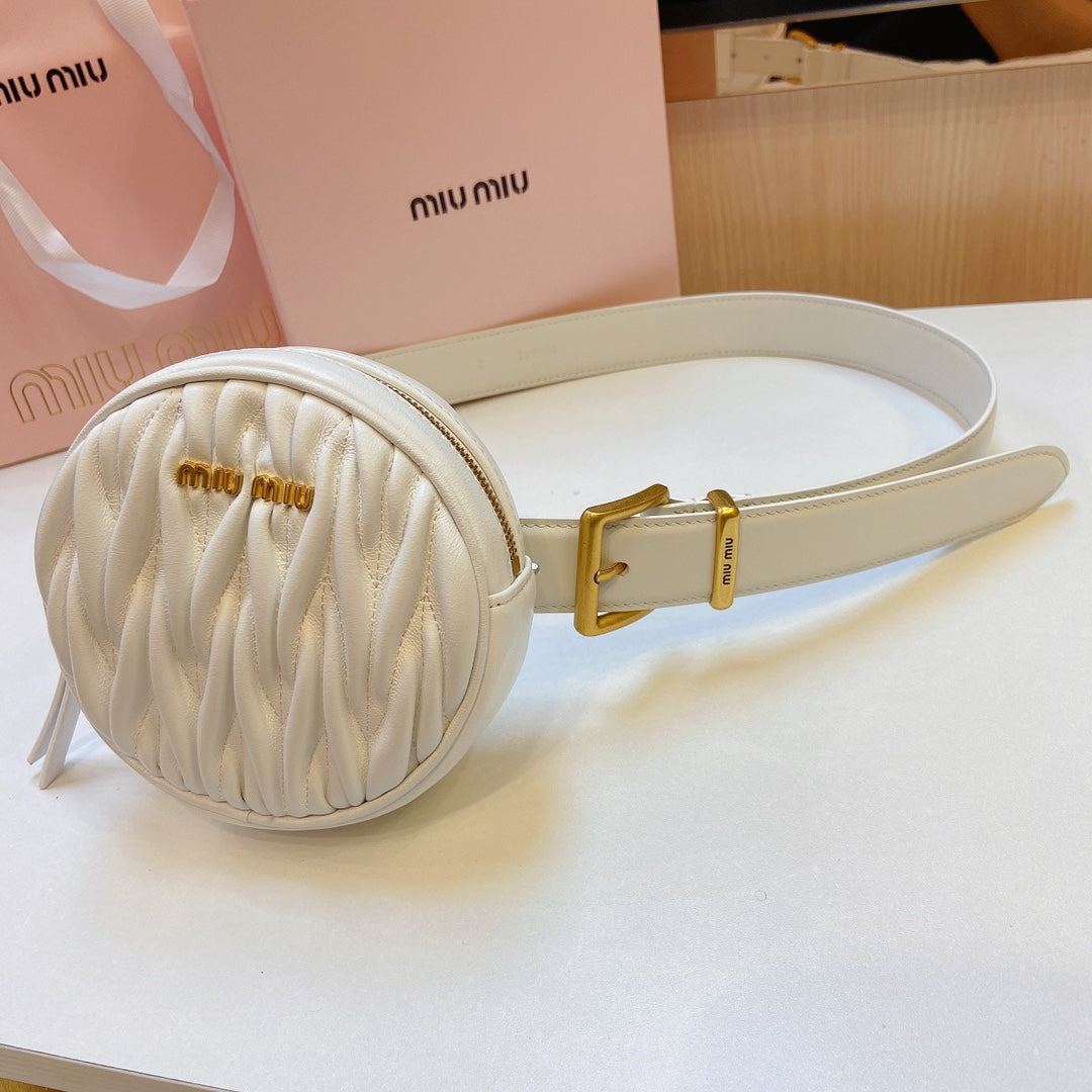 miu white belt 30mm with circle matelasse bag