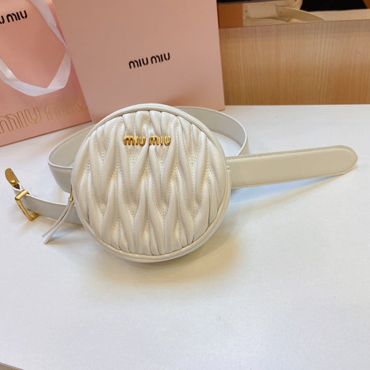 miu white belt 30mm with circle matelasse bag