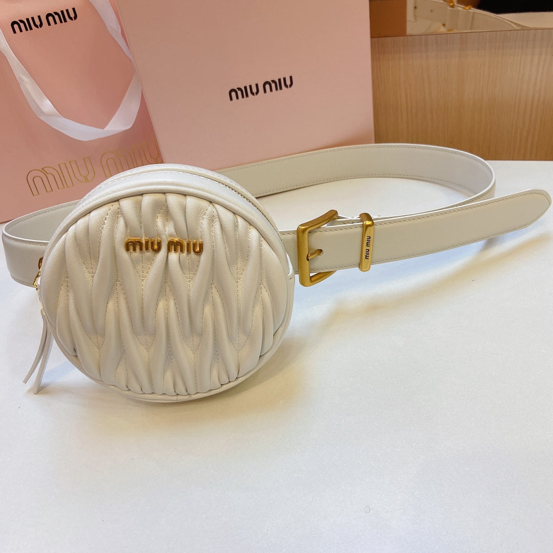 miu white belt 30mm with circle matelasse bag