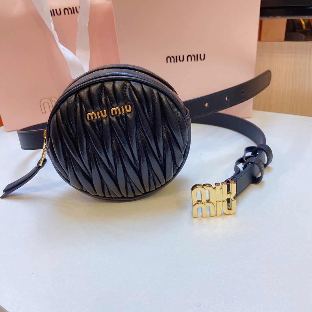 miu black belt 20mm with circle matelasse bag