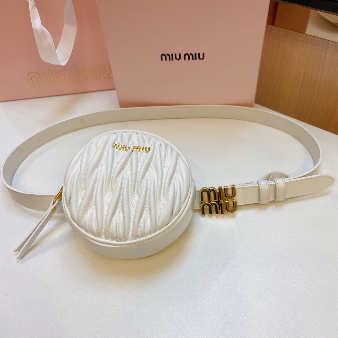 miu white belt 20mm with circle matelasse bag