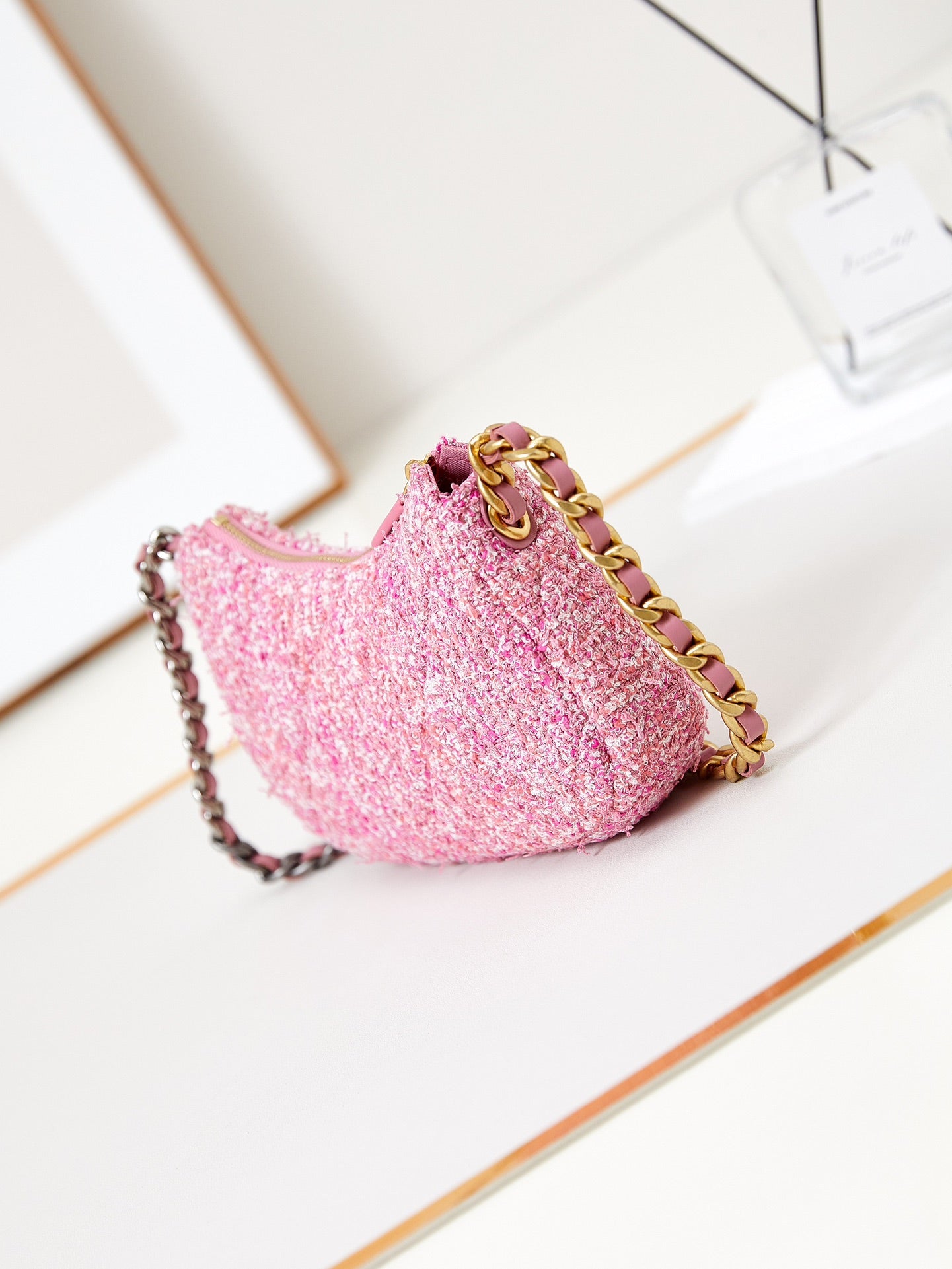 19 hobo bag 20cm pink tweed