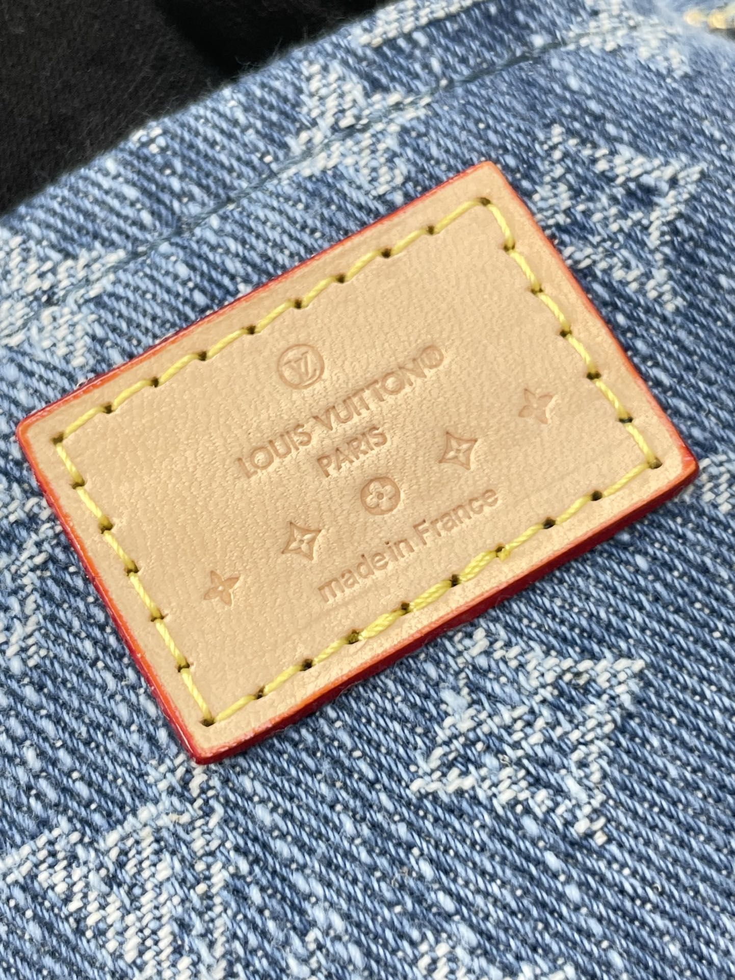 CROISSANT 25 IN BLUE MONOGRAM DENIM