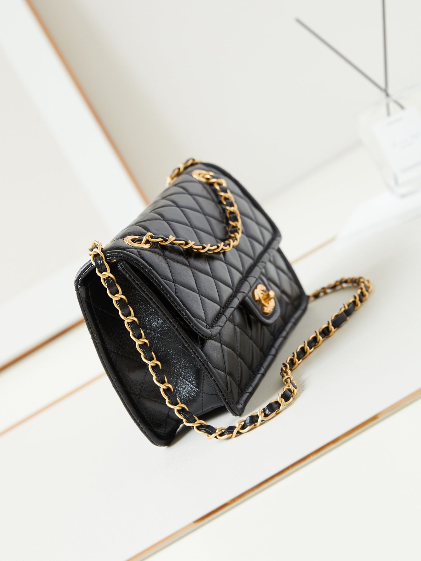 24s medium flap bag 25cm black calfskin gold hardware