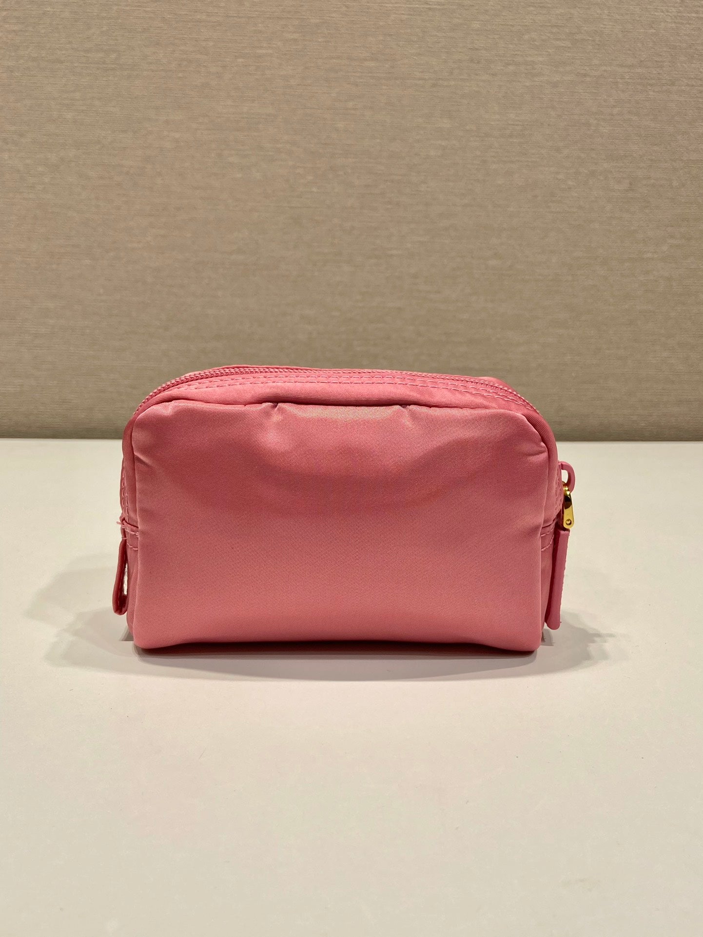 CLUTCH 12 IN CANDY PINK RE-NYLON