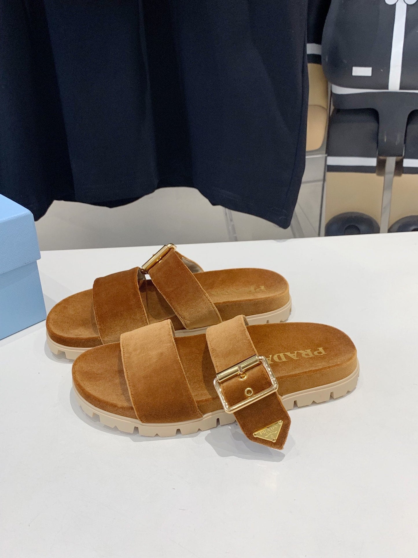 PRA SLIDES SANDALS CAMEL VELVET