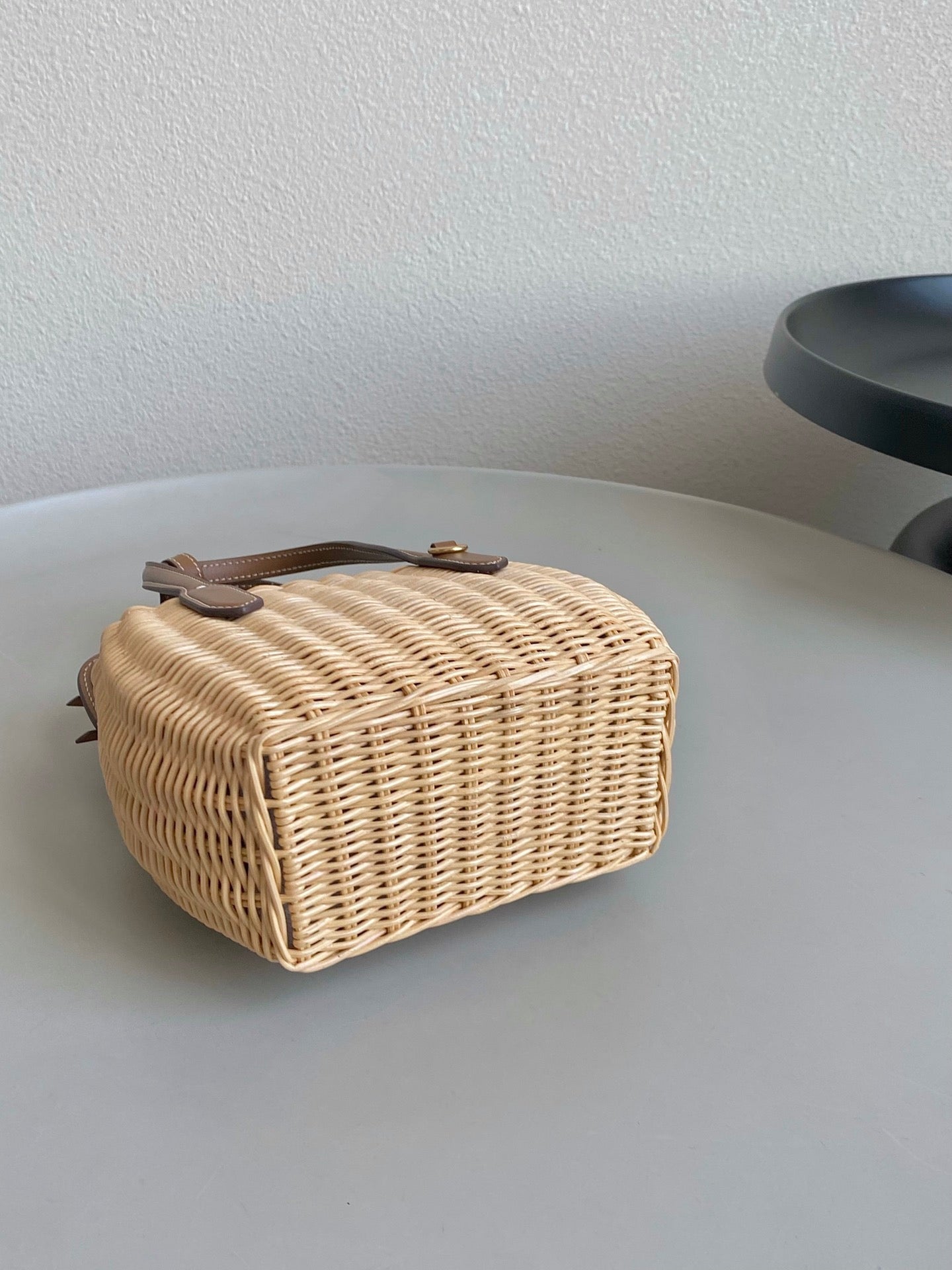 BASKET 20 BAG IN BROWN BEIGE WICKER AND LEATHER