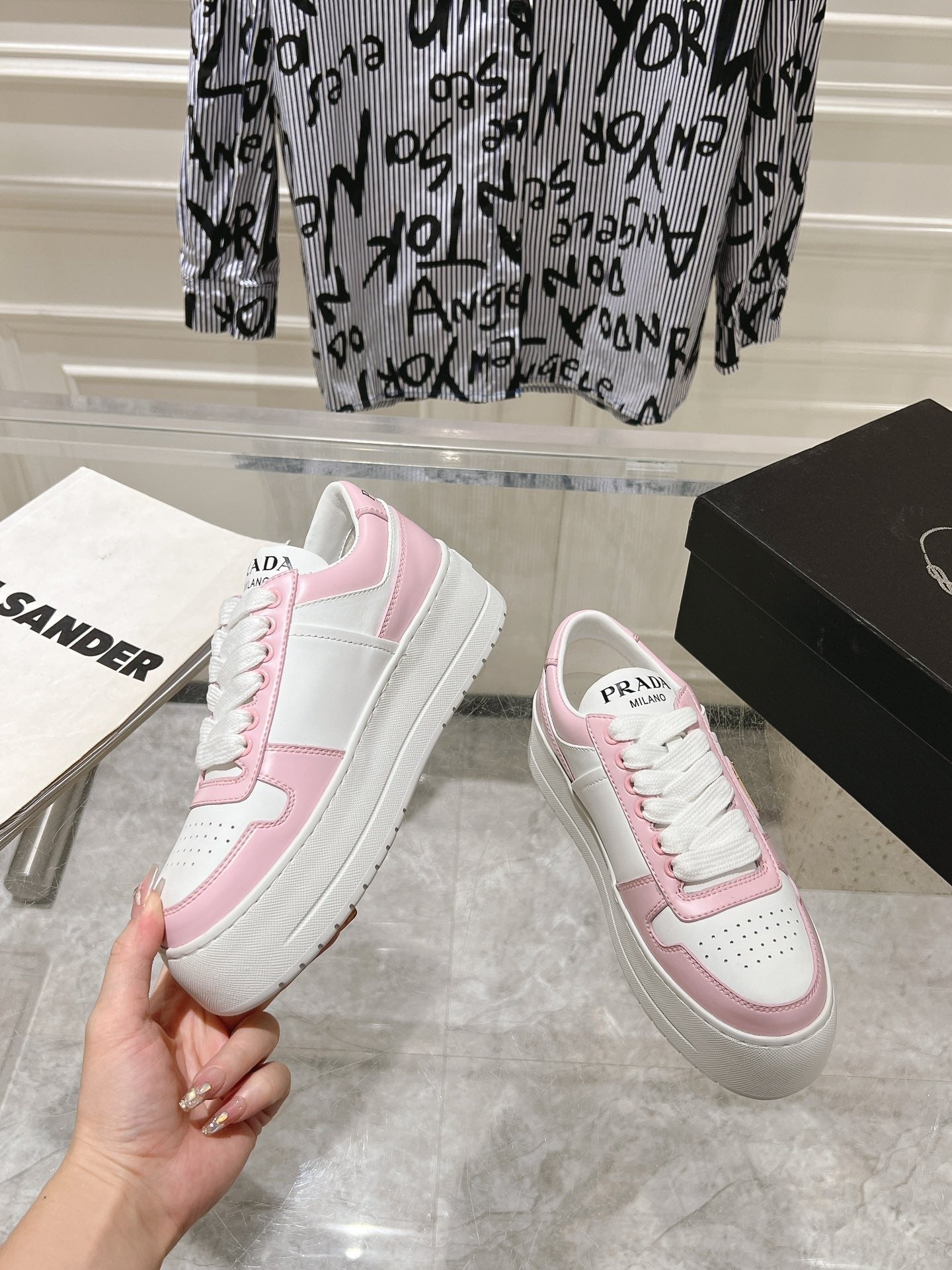 PRA DOWNTOWN BOLD SNEAKERS WHITE AND LIGHT PINK CALFSKIN