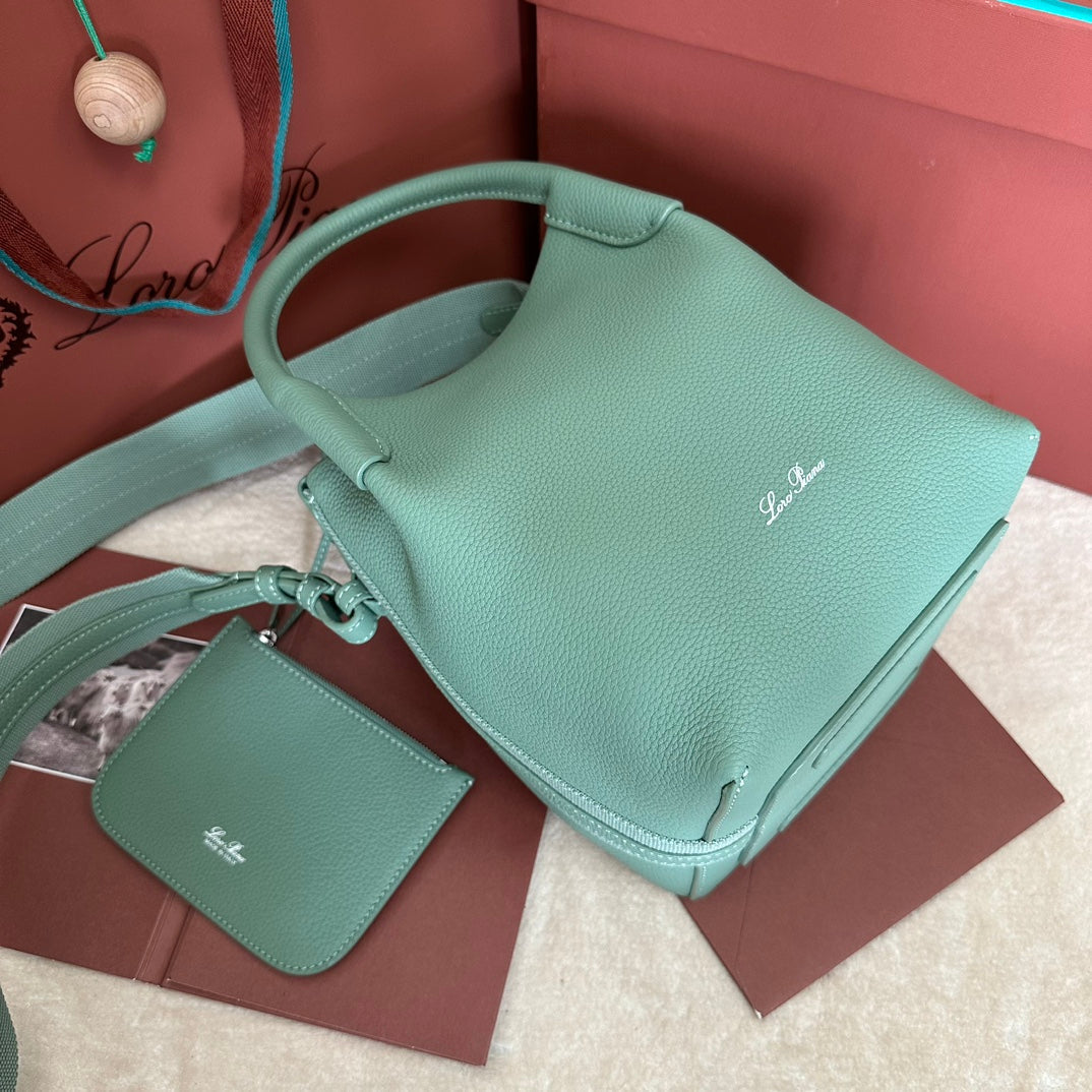 SMALL 21 BALE BAG IN GREEN MINT GRAINED CALFSKIN