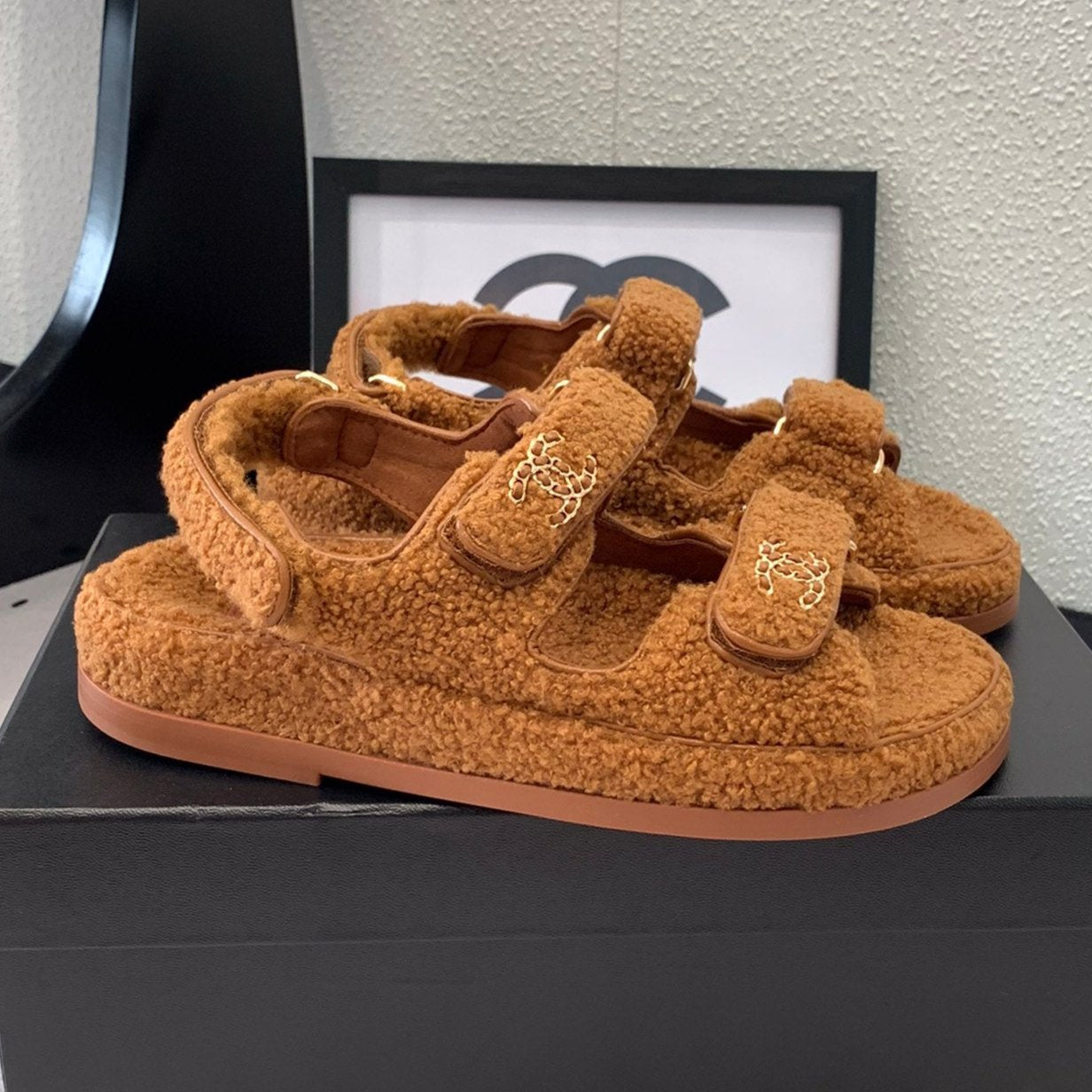 CC DAD SANDAL BRONZE BROWN LAMB FUR