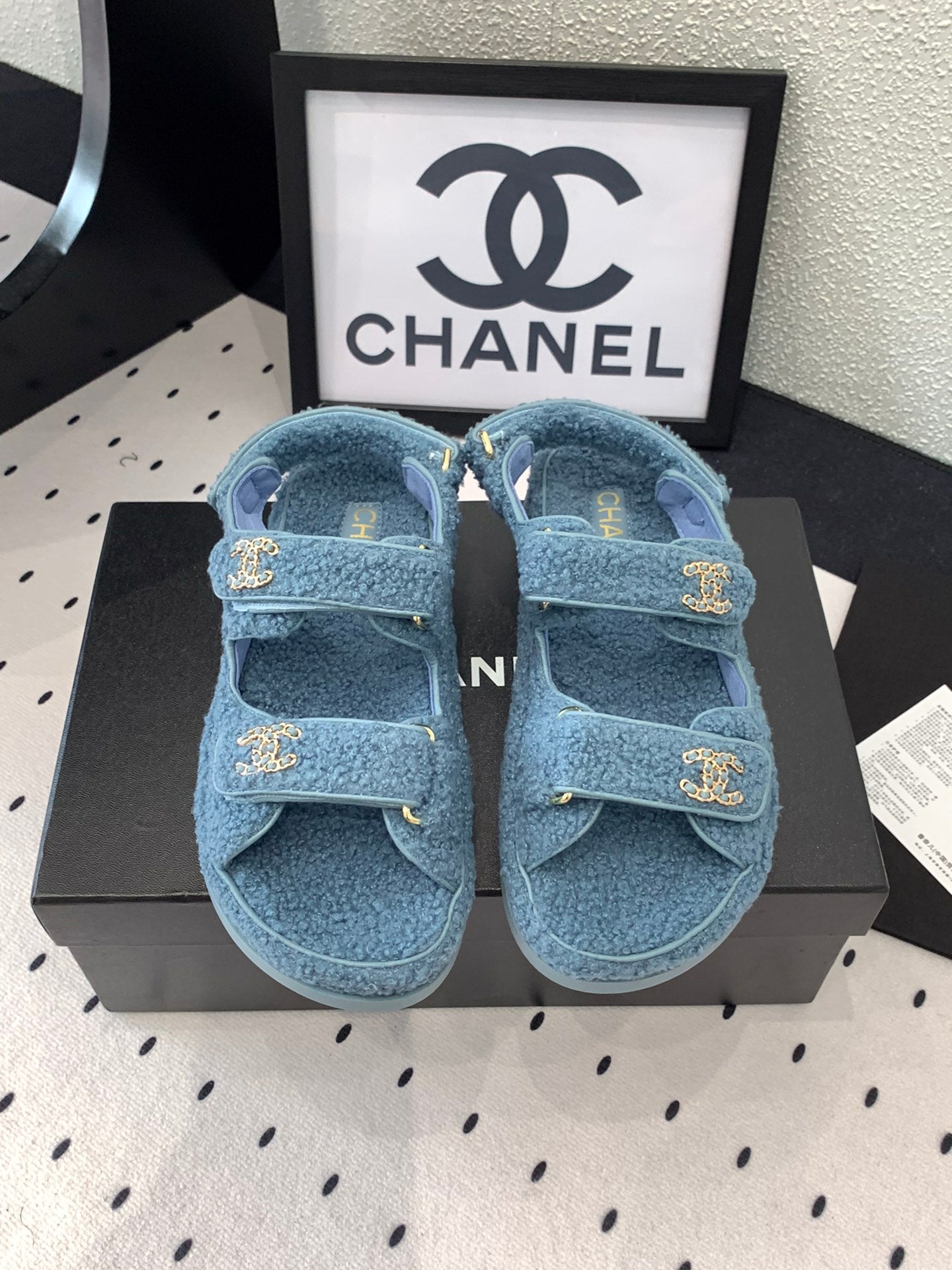 CC DAD SANDAL AEGEAN BLUE LAMB FUR