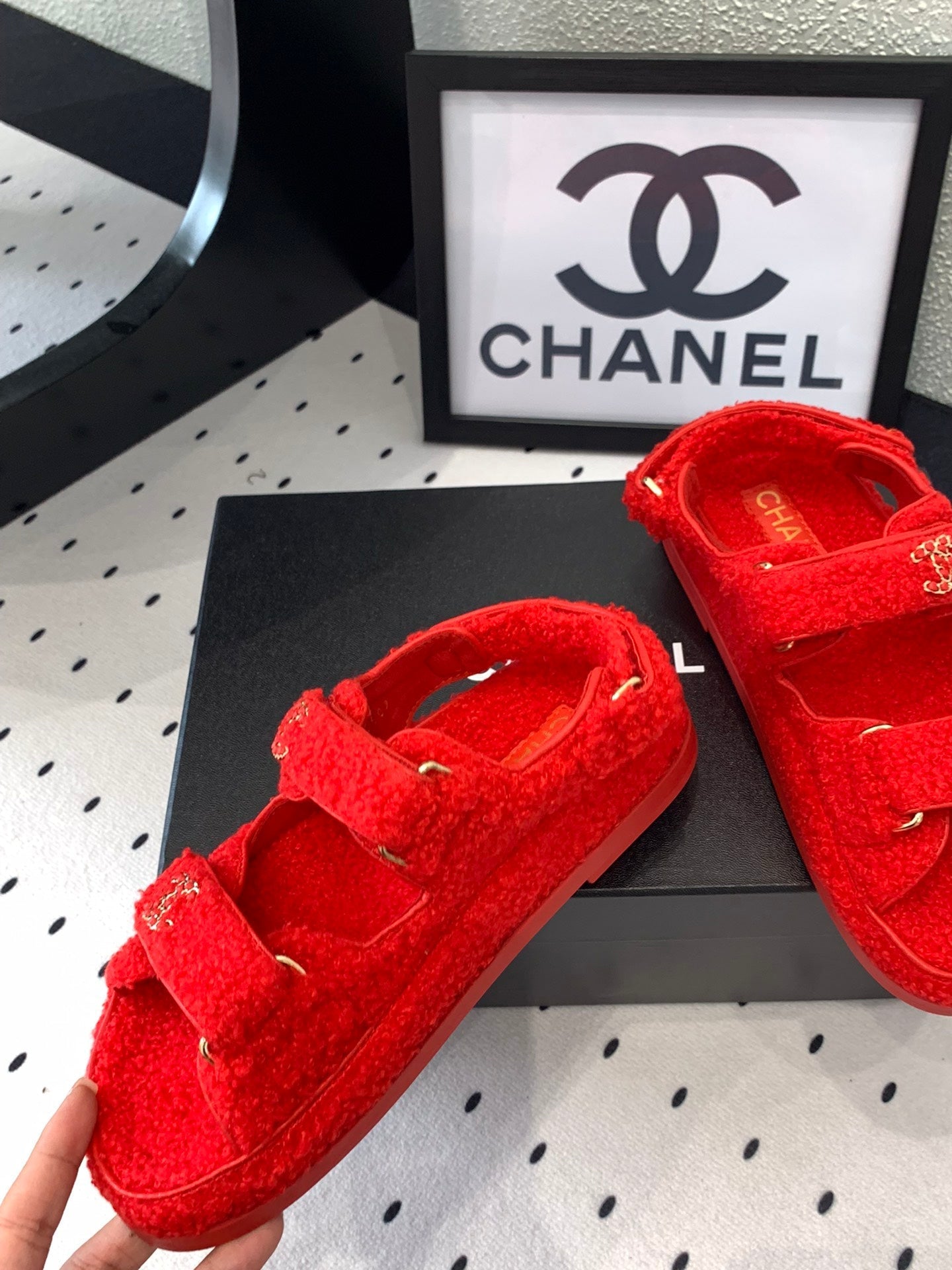 CC DAD SANDAL CRIMSON RED LAMB FUR