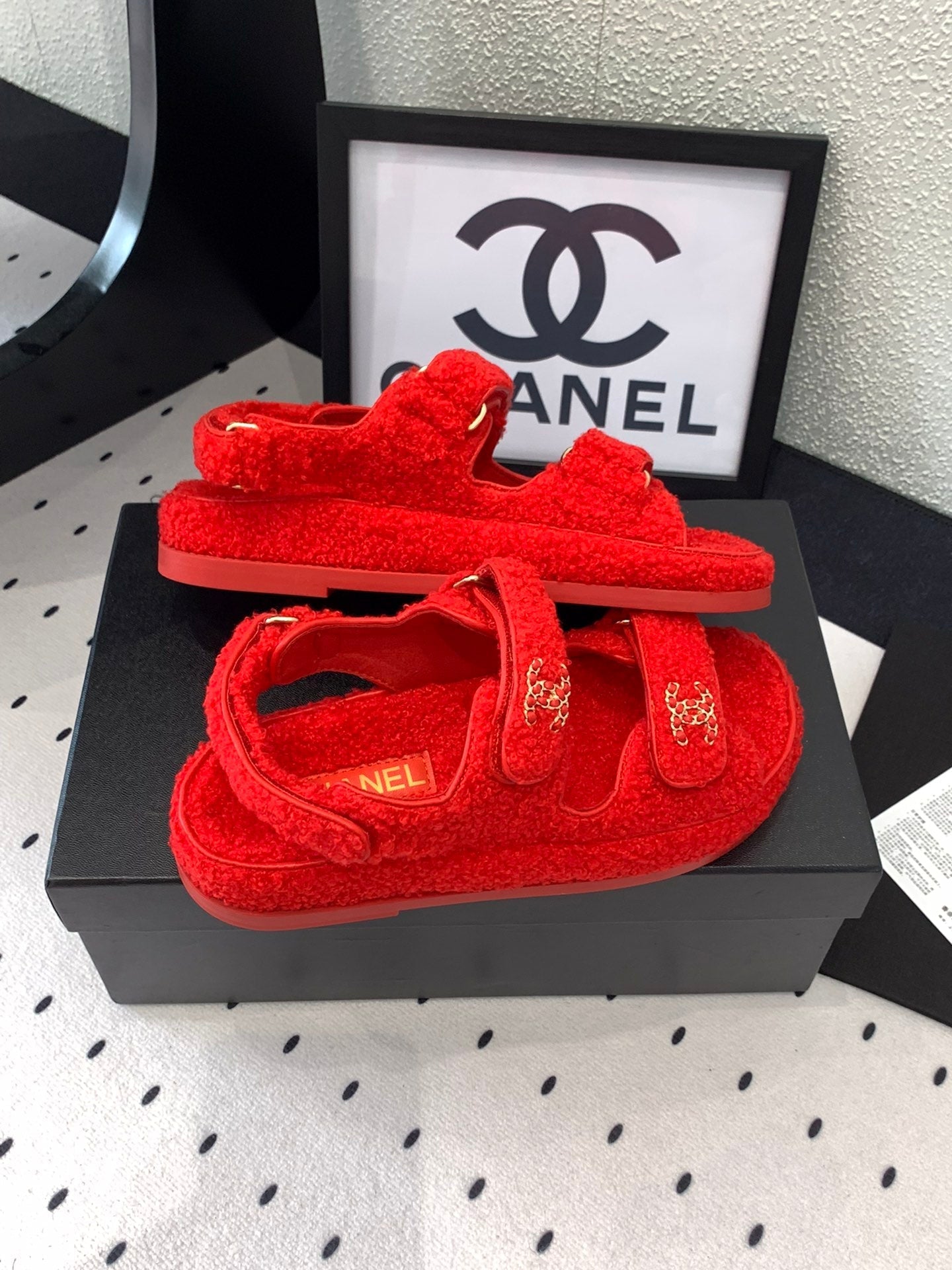 CC DAD SANDAL CRIMSON RED LAMB FUR