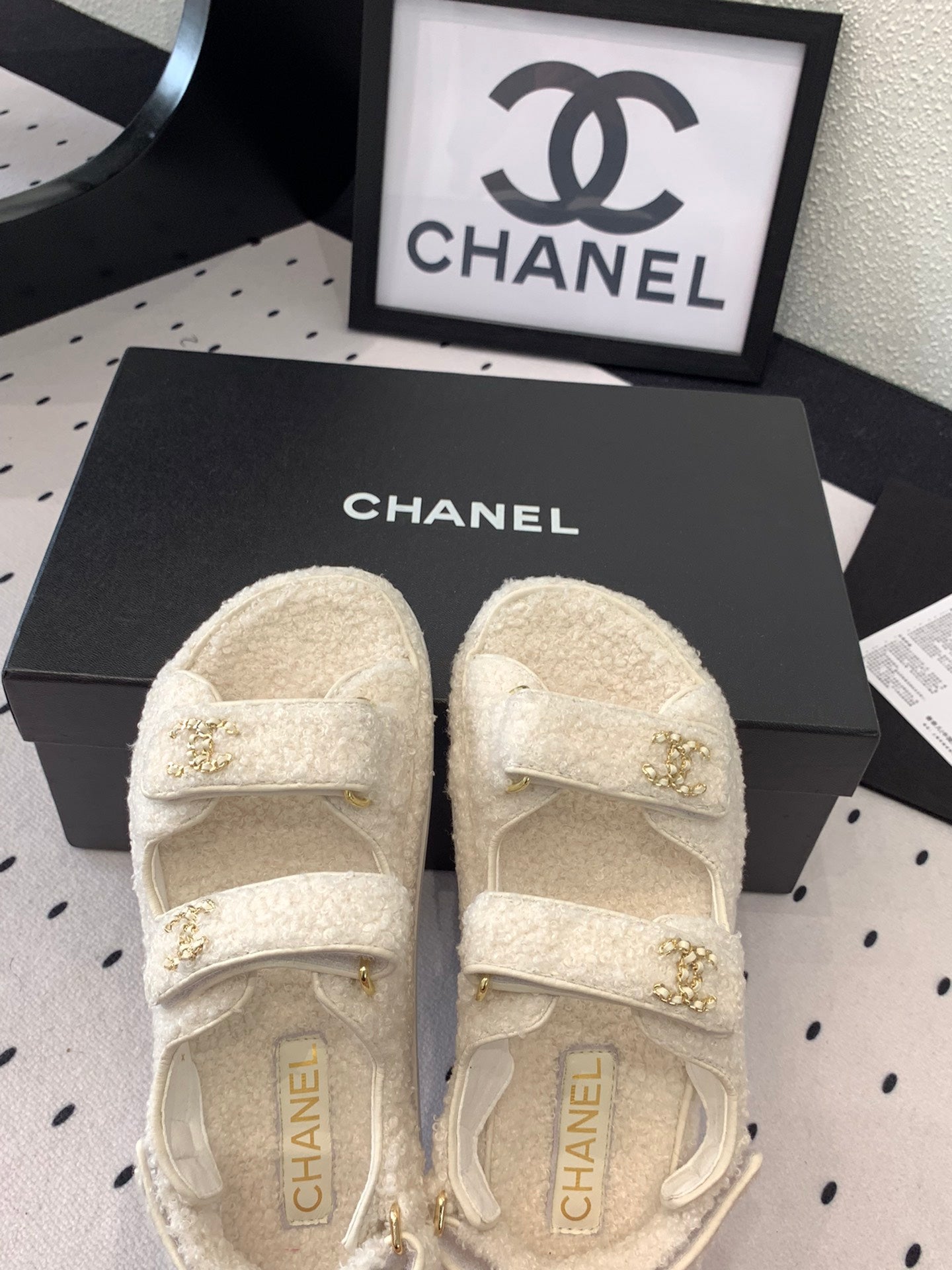 CC DAD SANDAL WHITE LAMB FUR