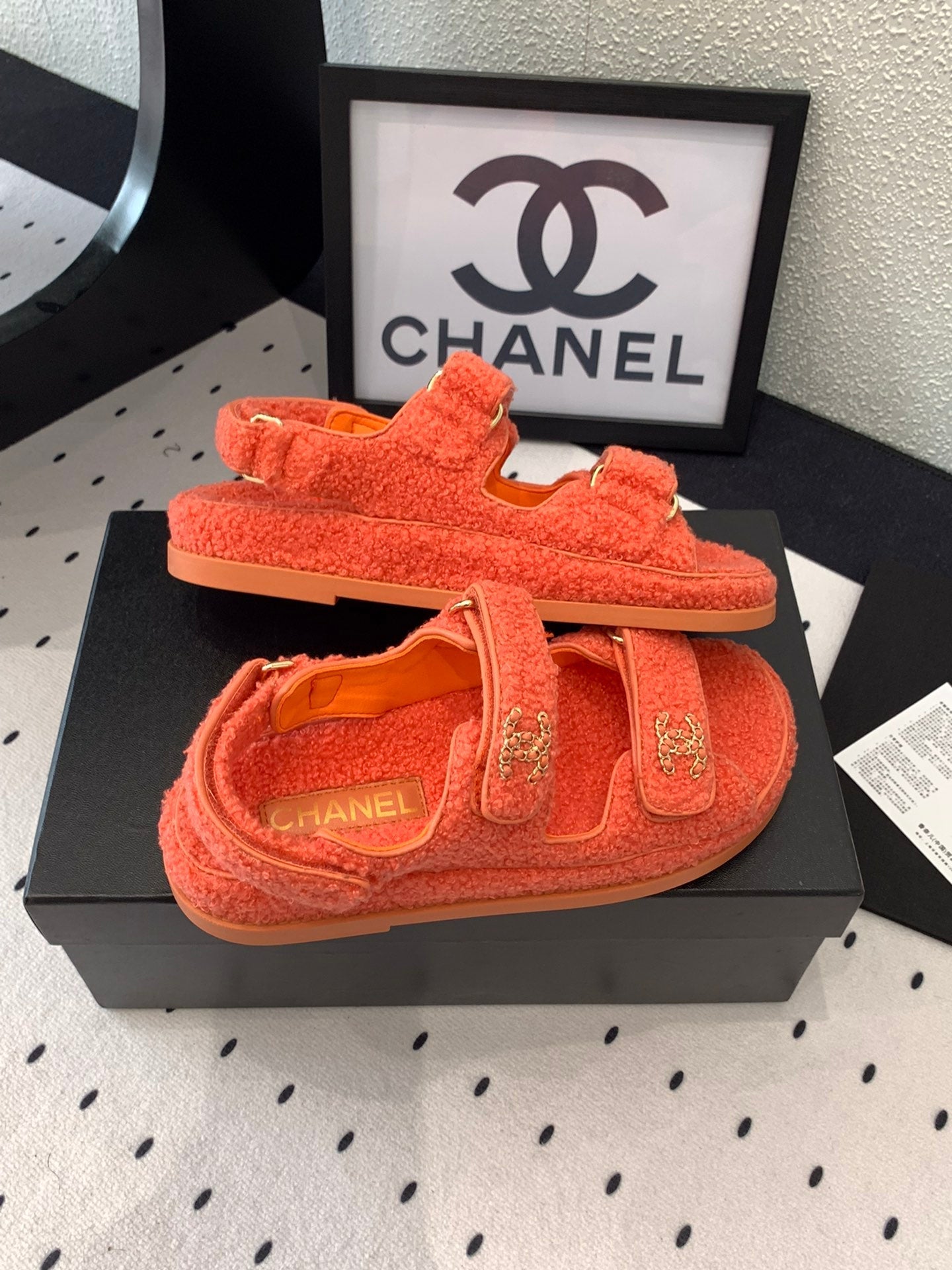 CC DAD SANDAL FIRE ORANGE LAMB FUR