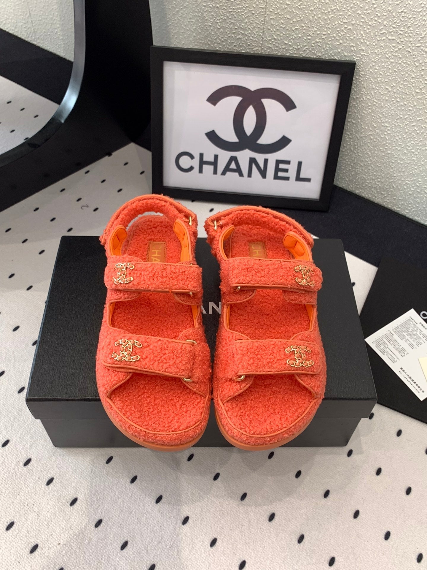 CC DAD SANDAL FIRE ORANGE LAMB FUR