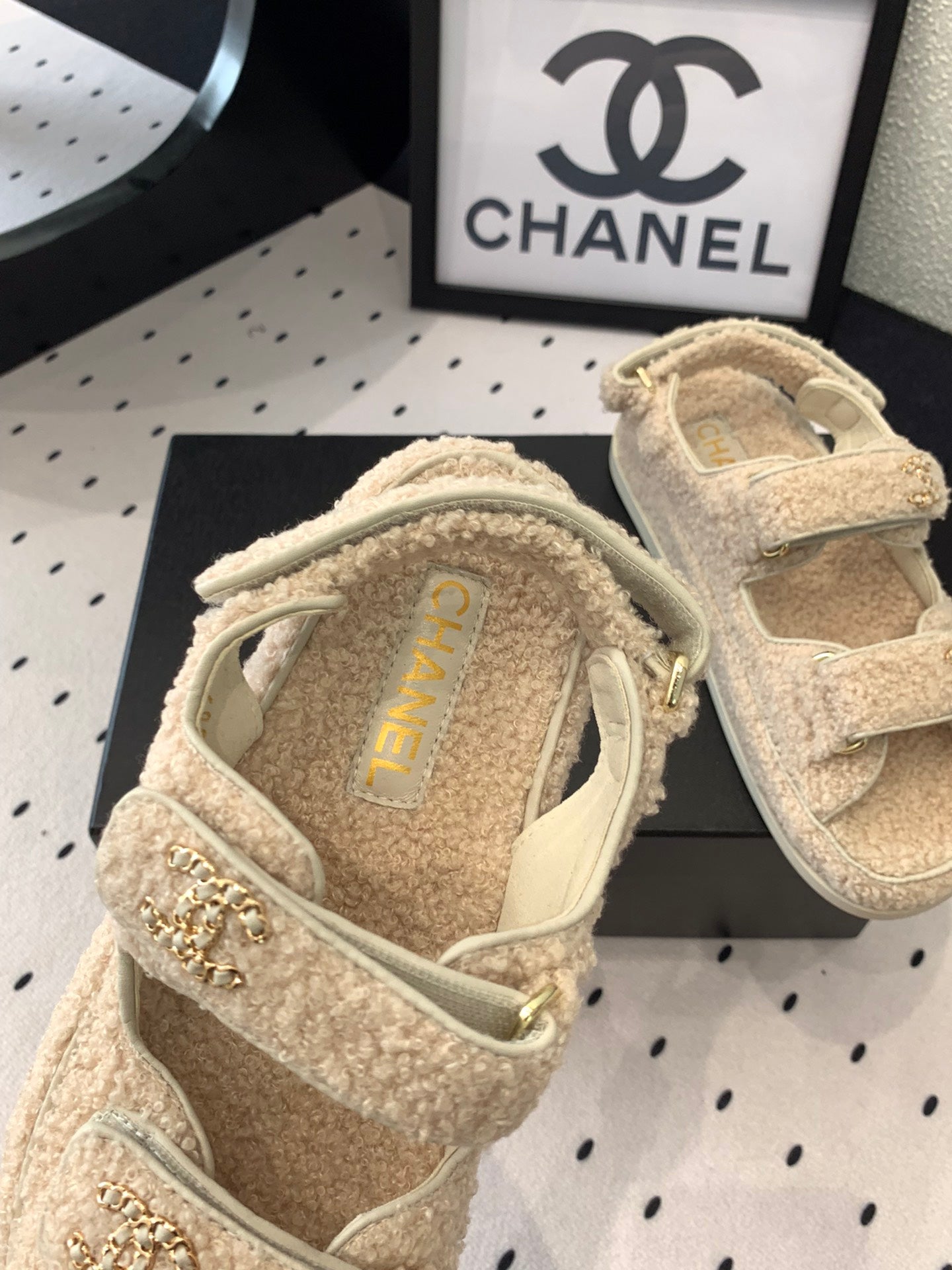 CC DAD SANDAL ECRU BEIGE LAMB FUR