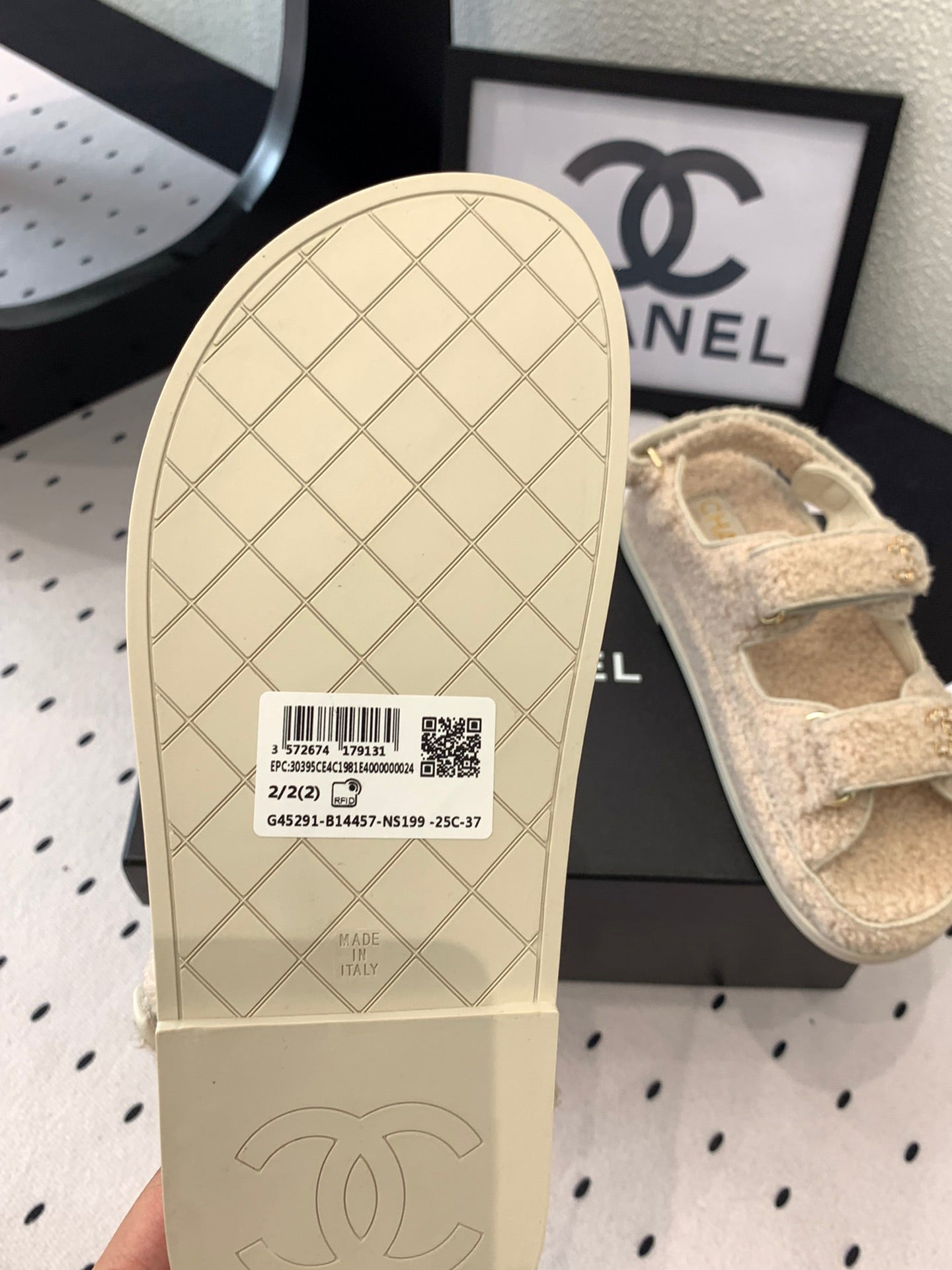 CC DAD SANDAL ECRU BEIGE LAMB FUR