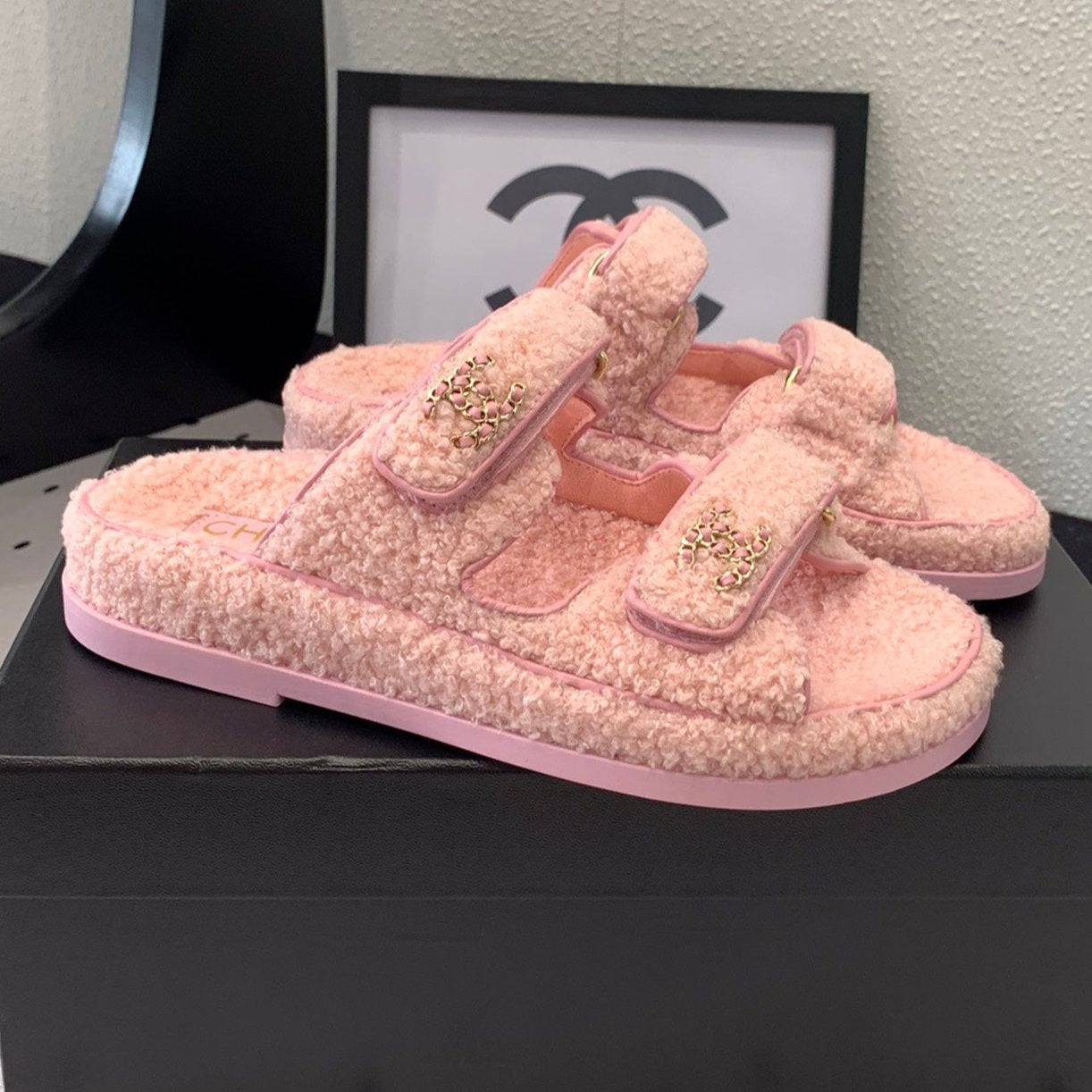 CC DAD SANDAL MULE IN ROSE PINK LAMB FUR