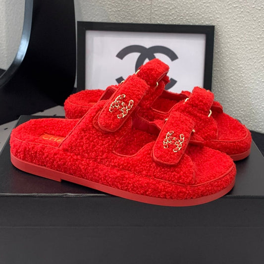 CC DAD SANDAL MULE IN CRIMSON RED LAMB FUR