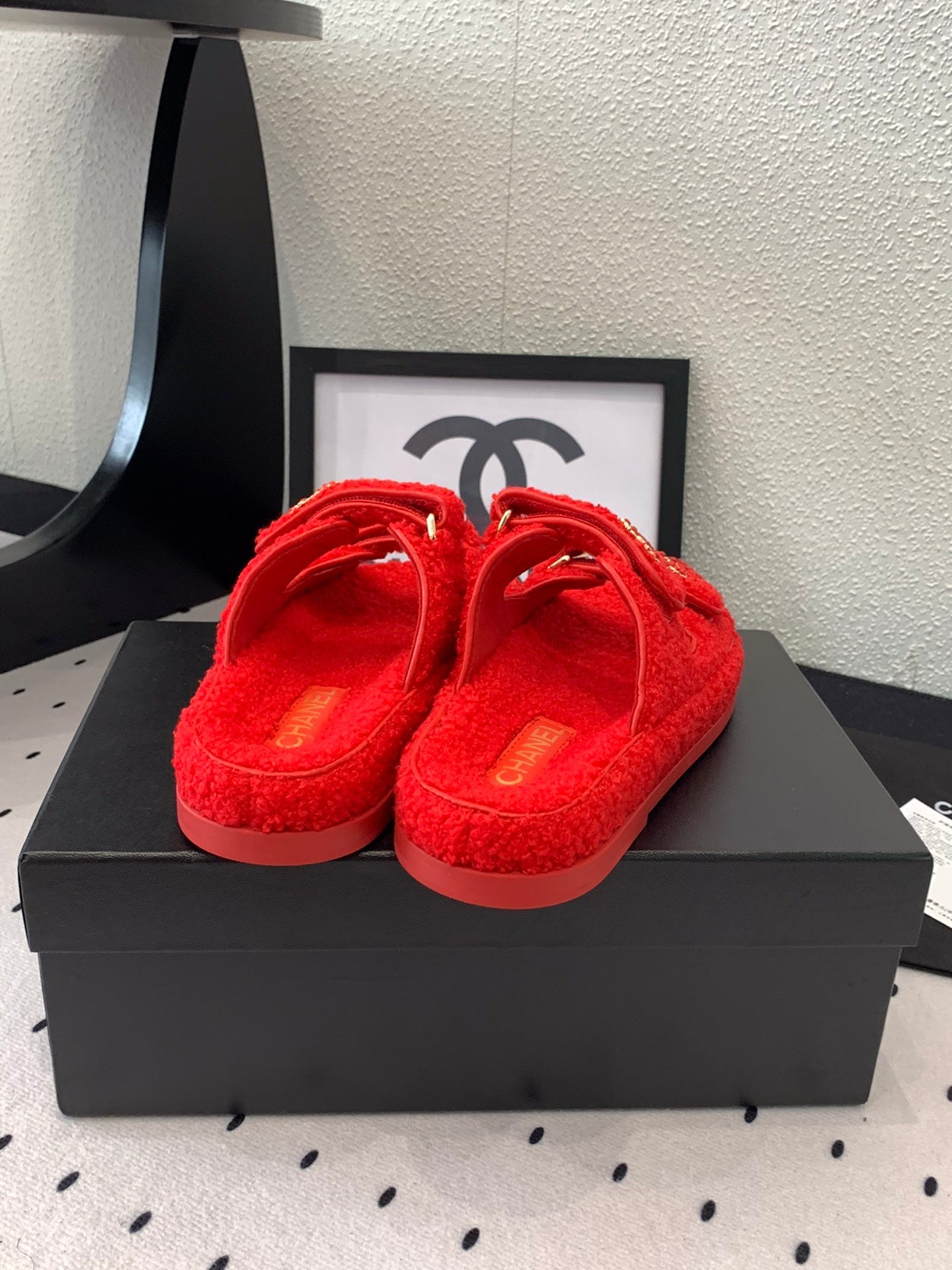 CC DAD SANDAL MULE IN CRIMSON RED LAMB FUR