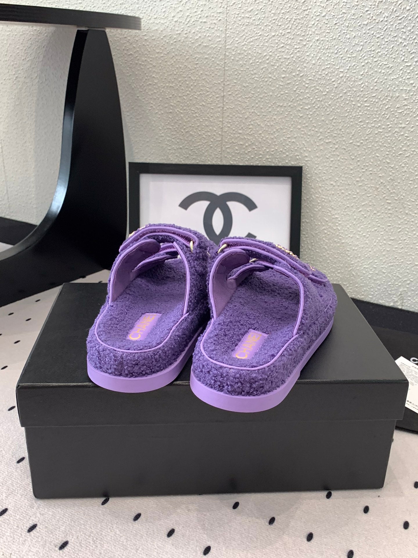 CC DAD SANDAL MULE IN PLUM PURPLE LAMB FUR