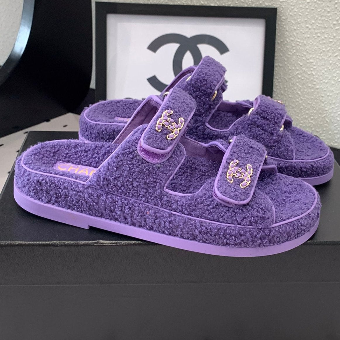 CC DAD SANDAL MULE IN PLUM PURPLE LAMB FUR