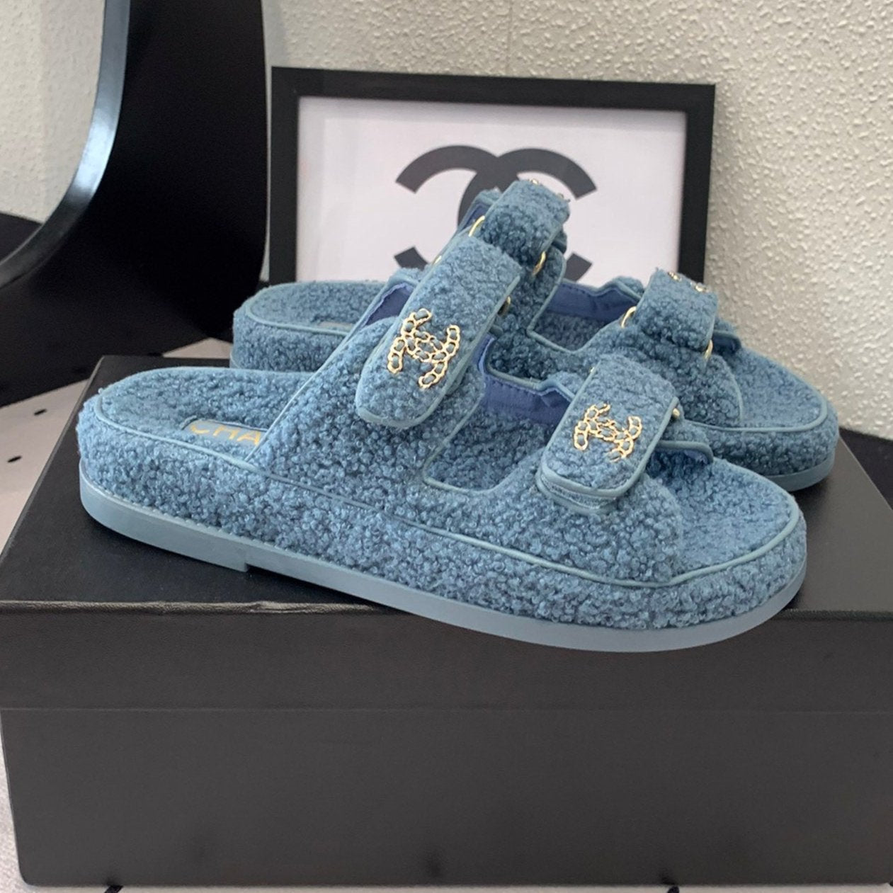 CC DAD SANDAL MULE IN AEGEAN BLUE LAMB FUR