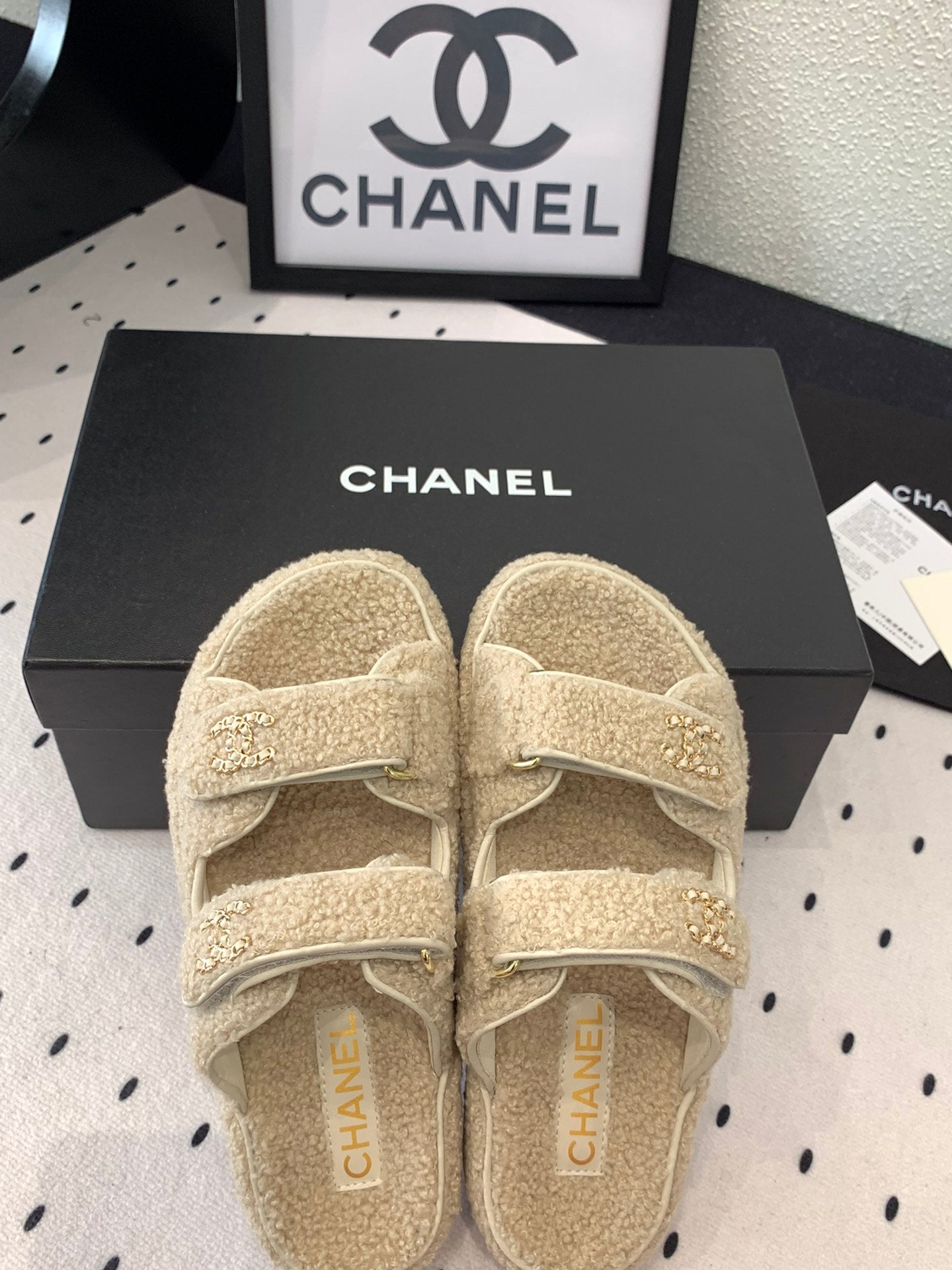 CC DAD SANDAL MULE IN ECRU BEIGE LAMB FUR