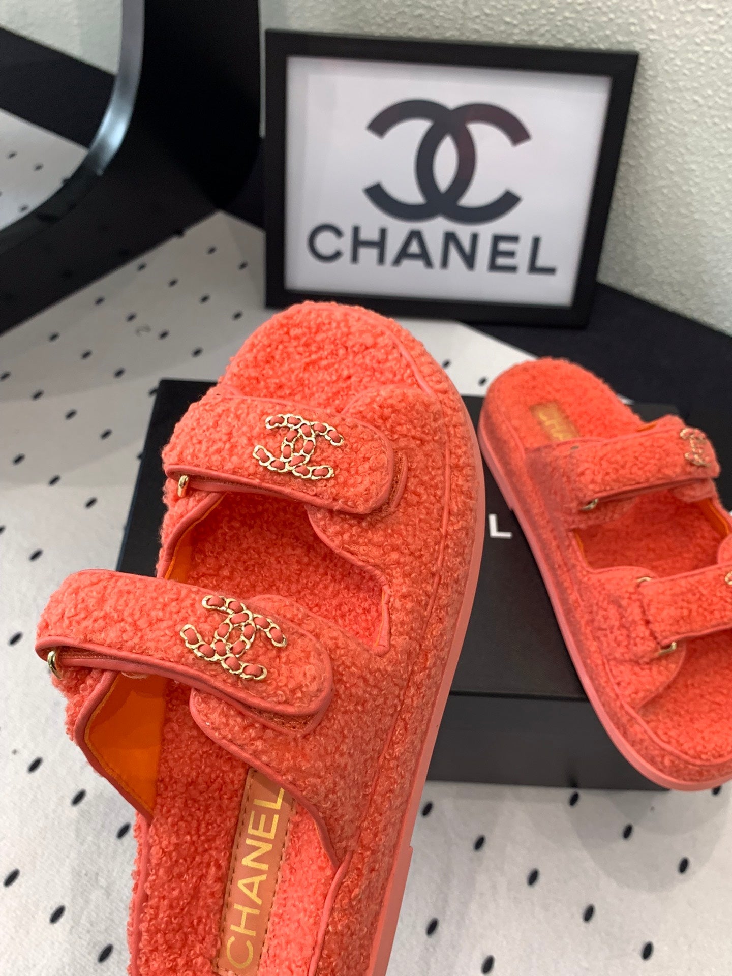 CC DAD SANDAL MULE IN RED ORANGE LAMB FUR