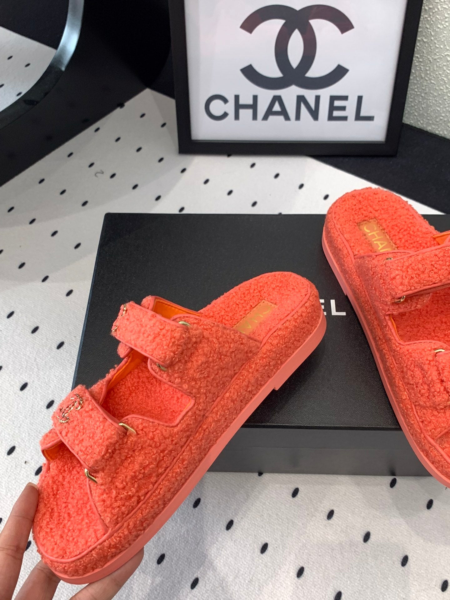 CC DAD SANDAL MULE IN RED ORANGE LAMB FUR