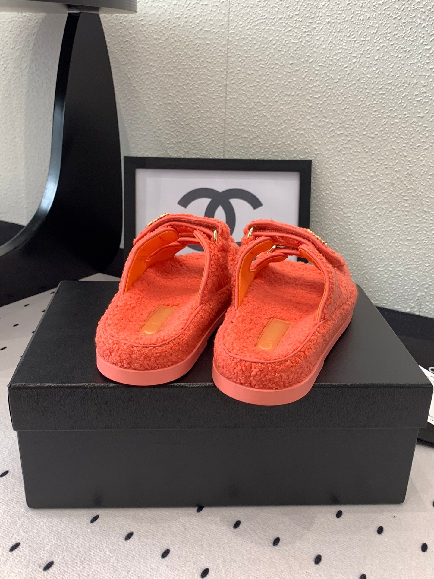 CC DAD SANDAL MULE IN RED ORANGE LAMB FUR