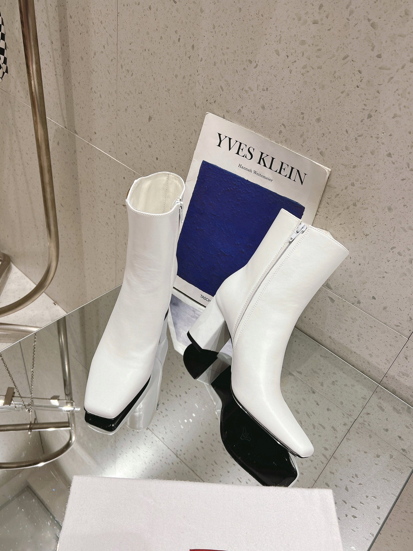 VLOGO THE BOLD EDITION ANKLE BOOT IN WHITE CALFSKIN 70MM