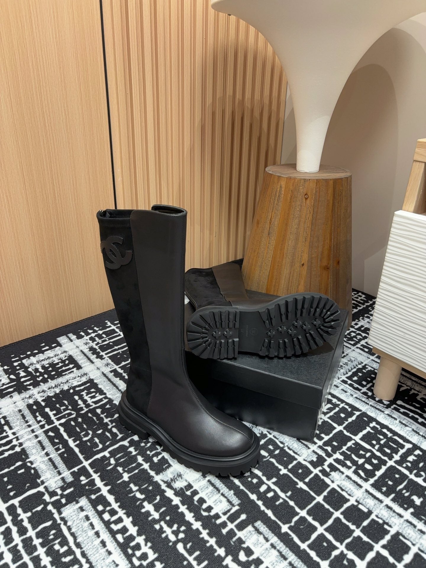 CC High Boots 45mm Plain Black Calfskin And Suede