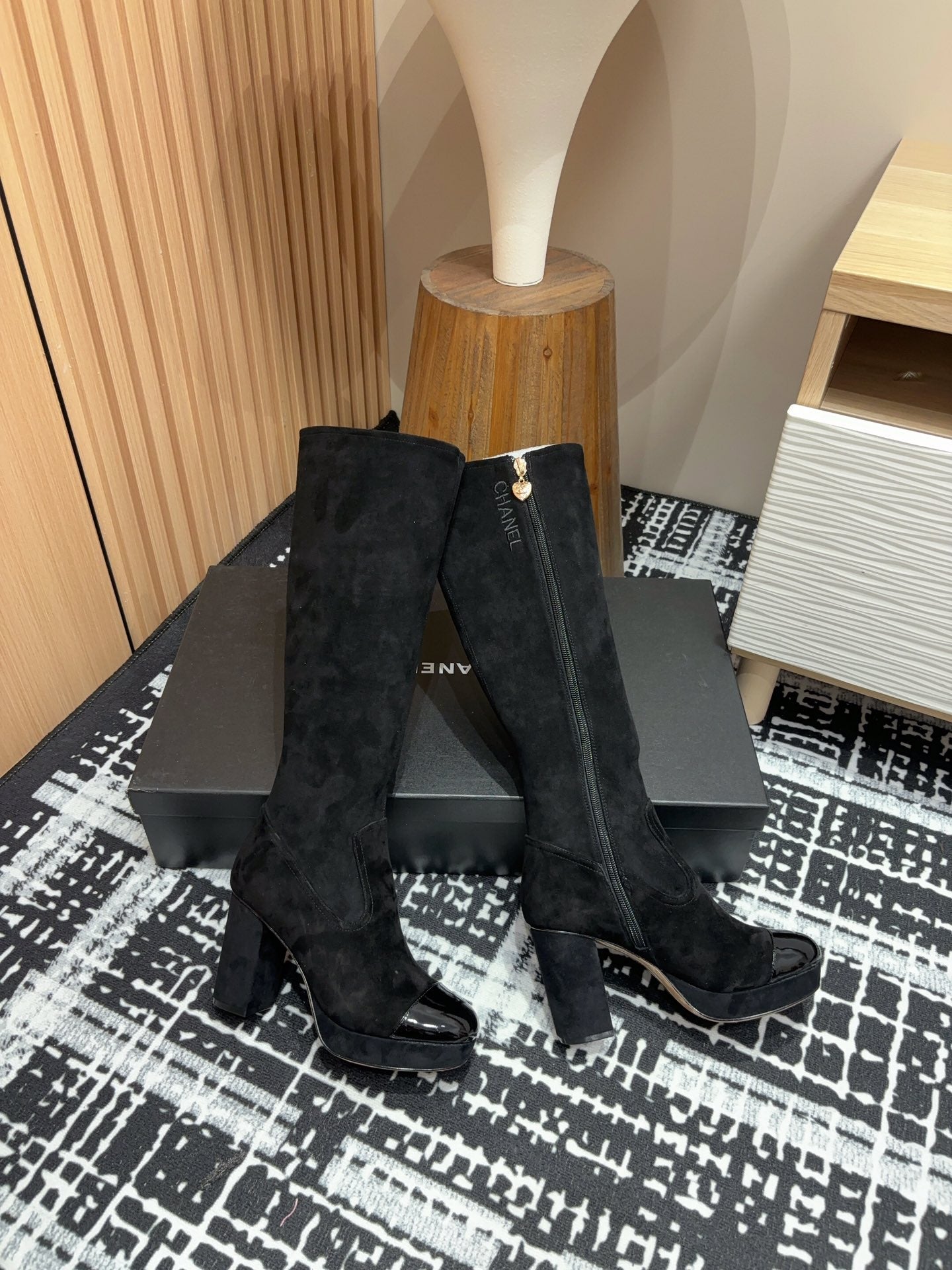 CC High Boots 90mm Black Suede